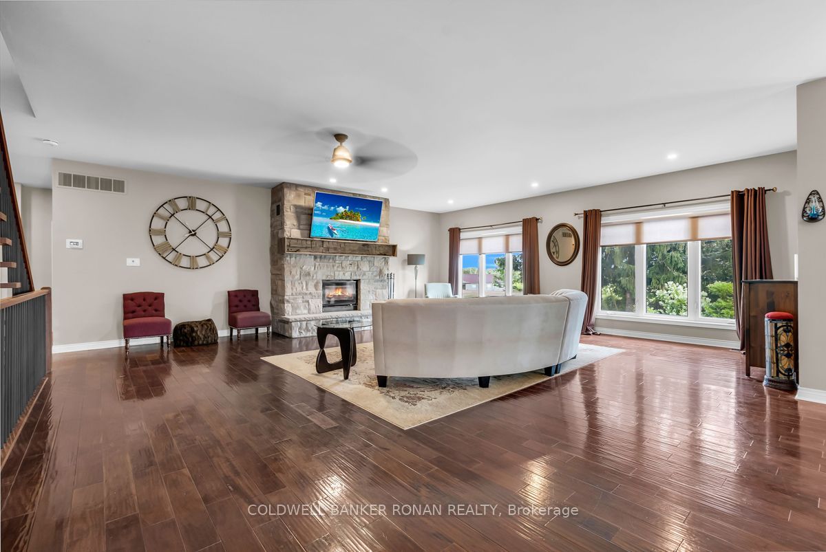 5354 3rd Line Property Photo 14