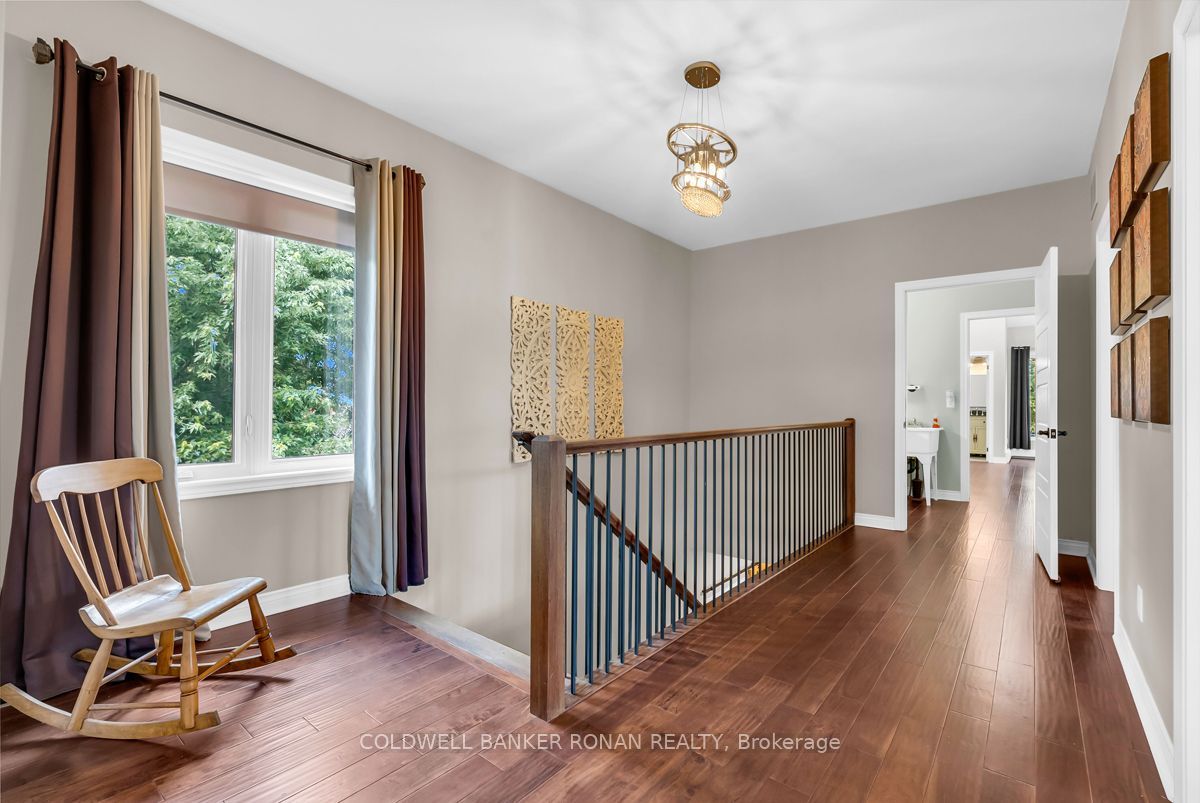 5354 3rd Line Property Photo 23
