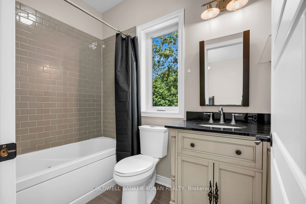 5354 3rd Line Property Photo 37