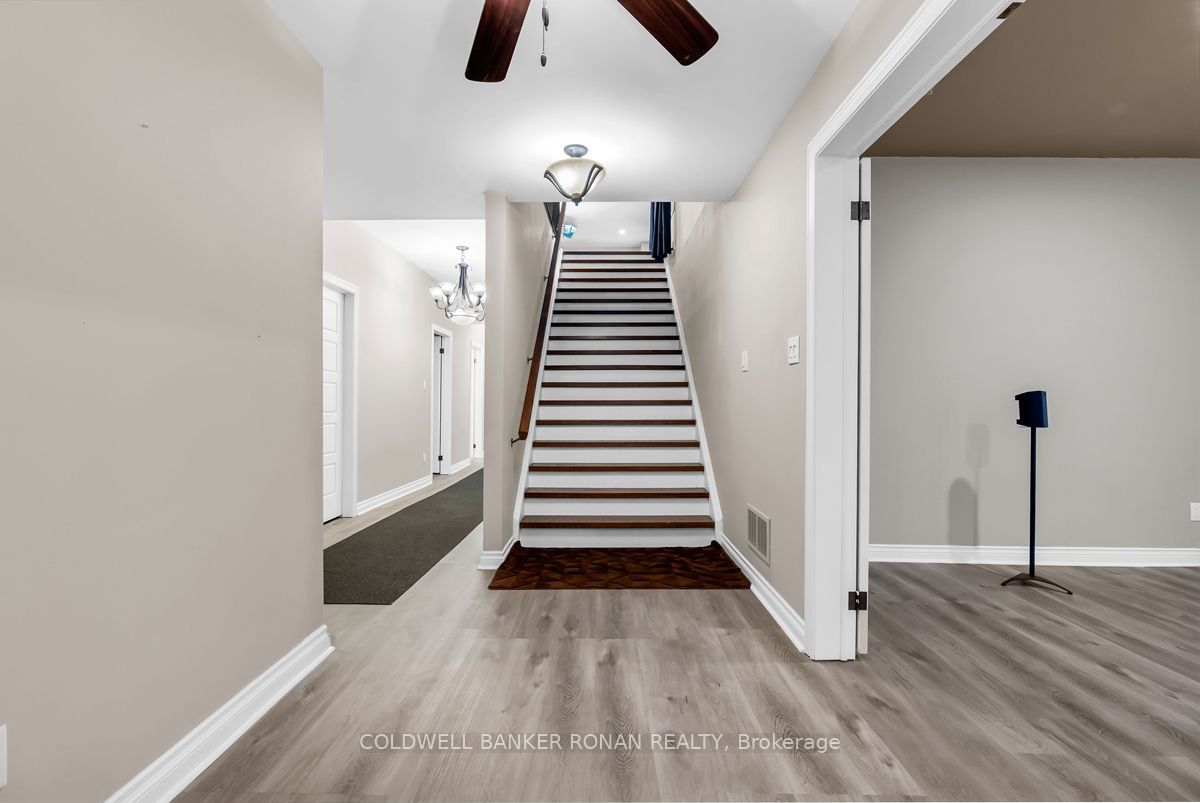 5354 3rd Line Property Photo 39