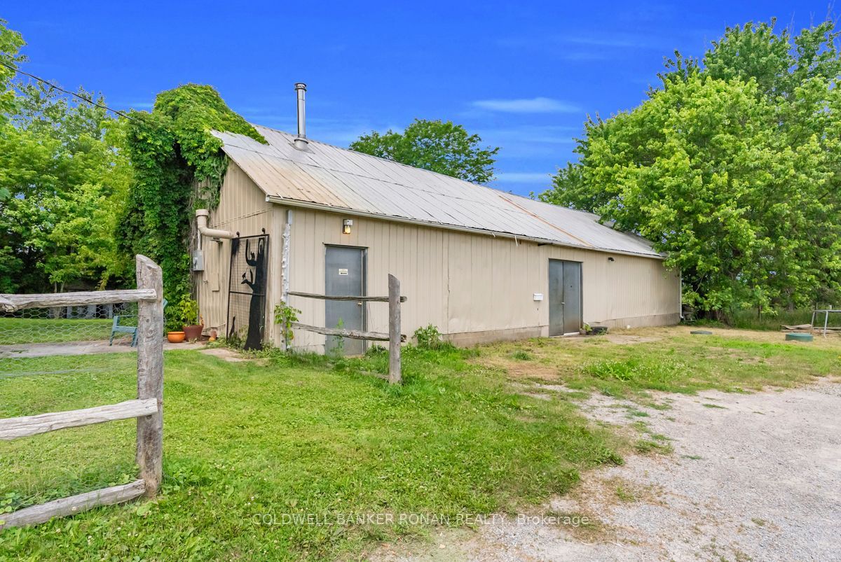 5354 3rd Line Property Photo 46