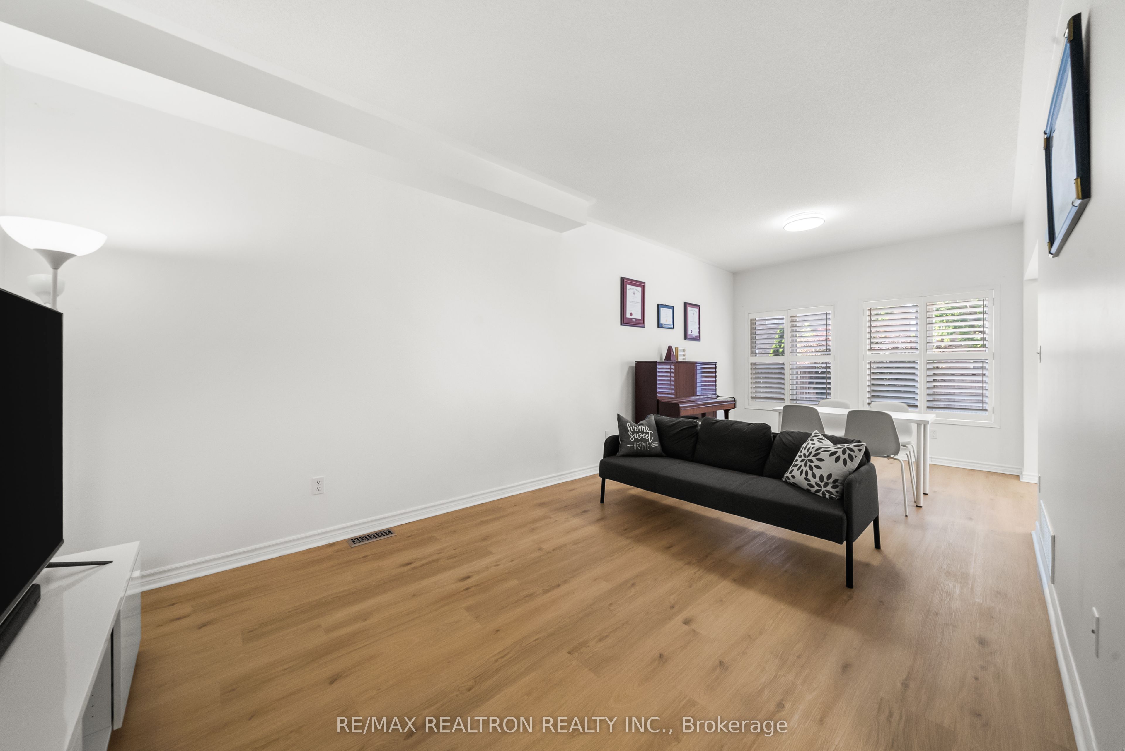 208 Penndutch Circle Property Photo 5