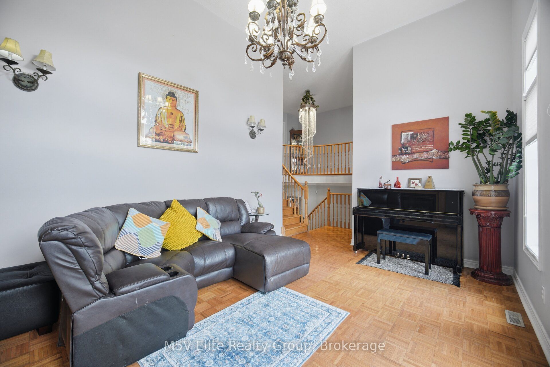 168 Sail Crescent Property Photo 15