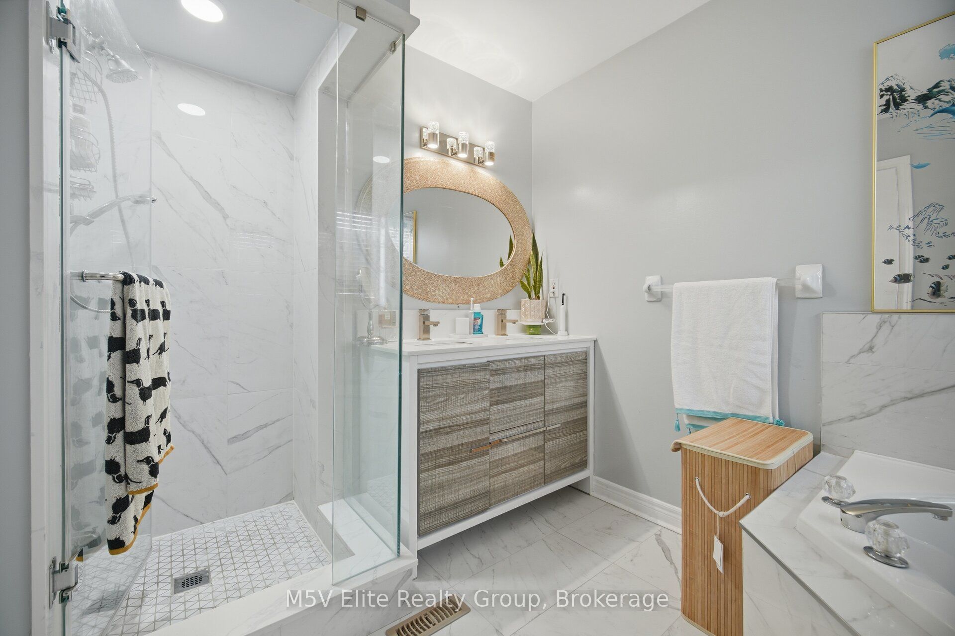 168 Sail Crescent Property Photo 20