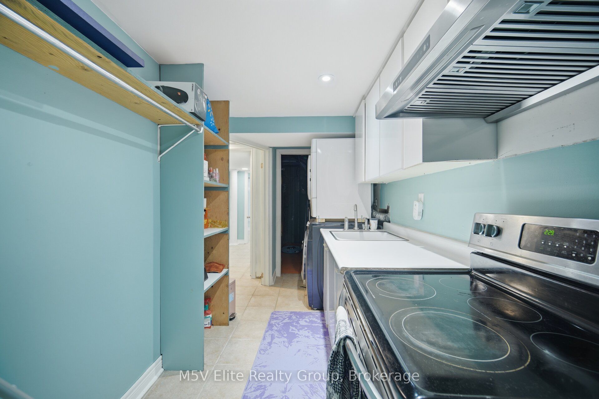 168 Sail Crescent Property Photo 29
