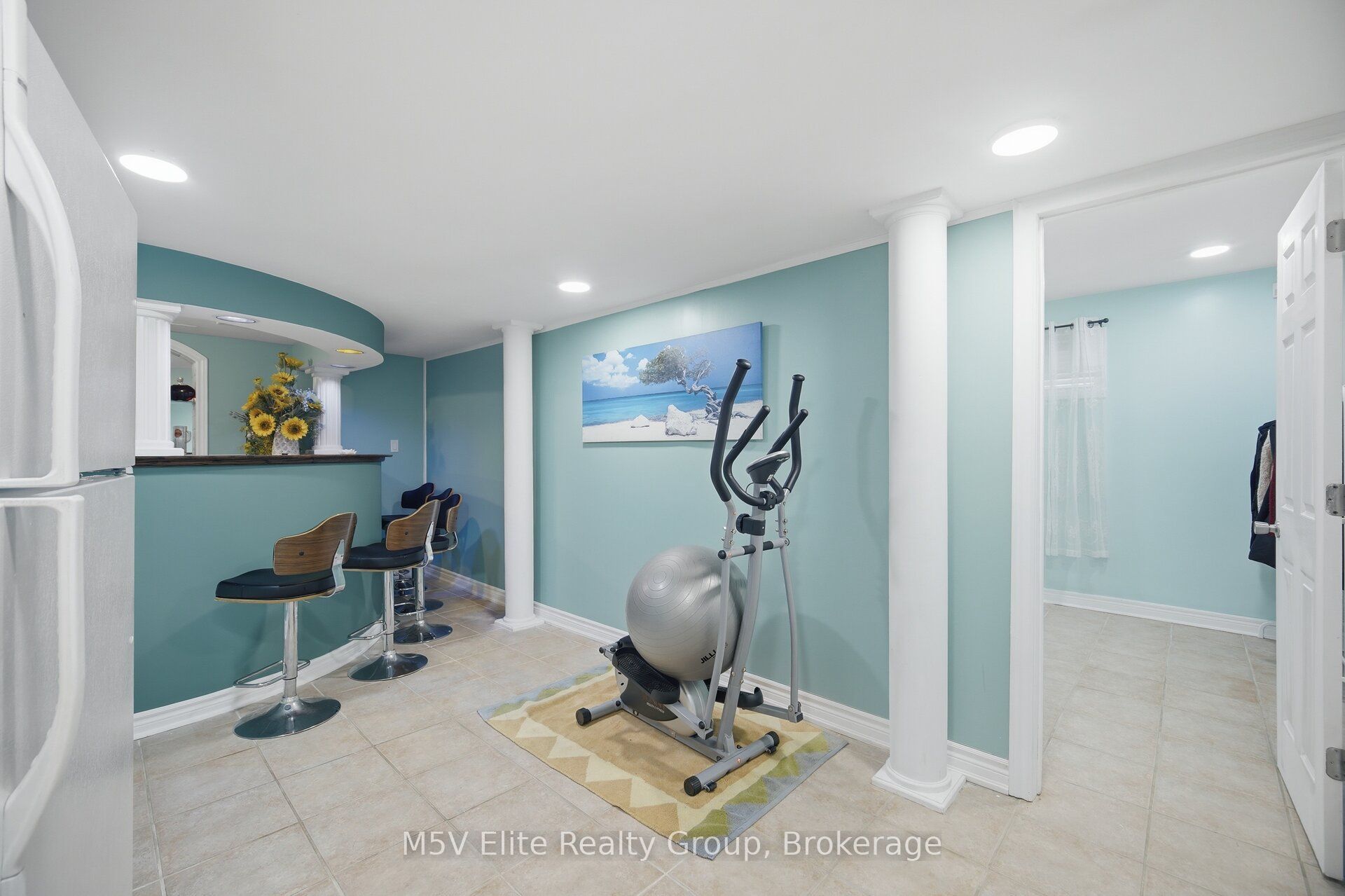 168 Sail Crescent Property Photo 32