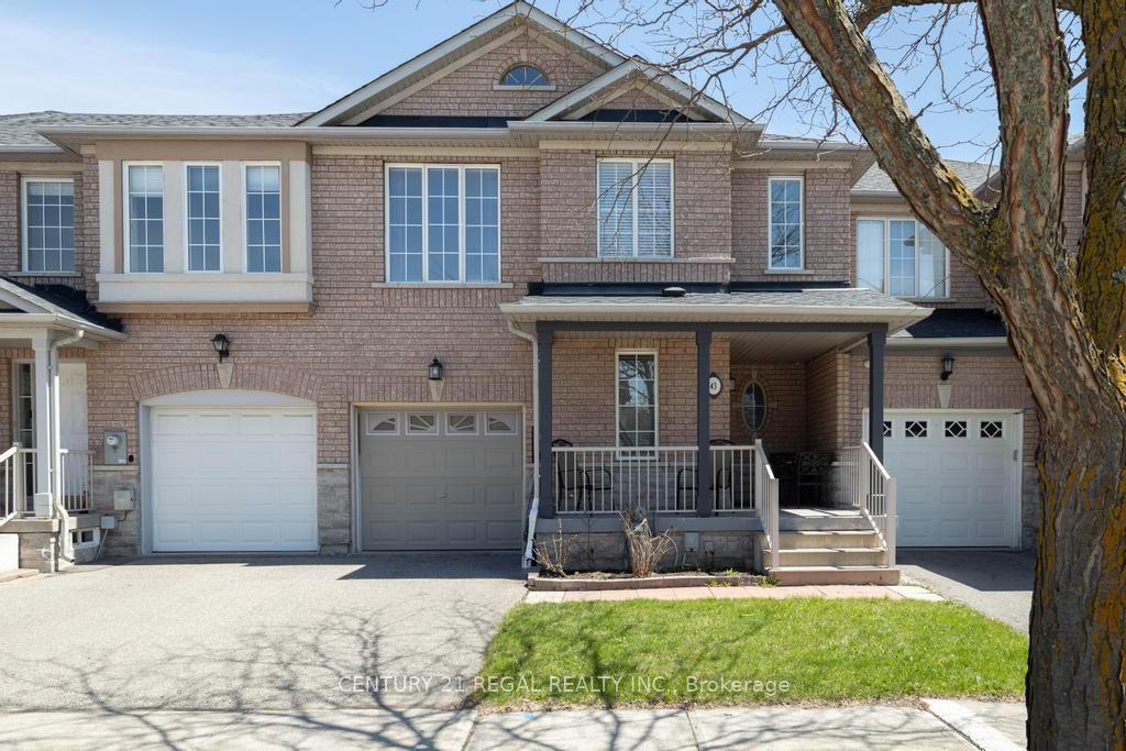 43 Waterton Crescent