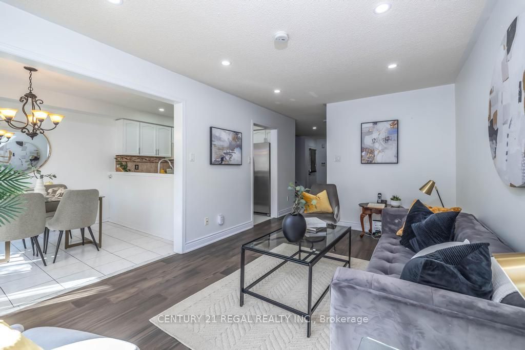 43 Waterton Crescent Property Photo 13