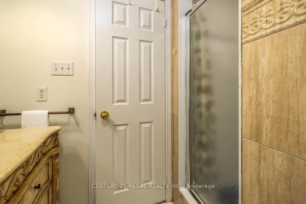 43 Waterton Crescent Property Photo 23