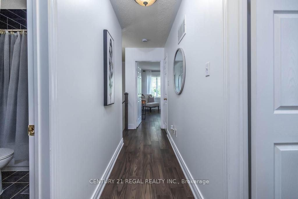 43 Waterton Crescent Property Photo 24