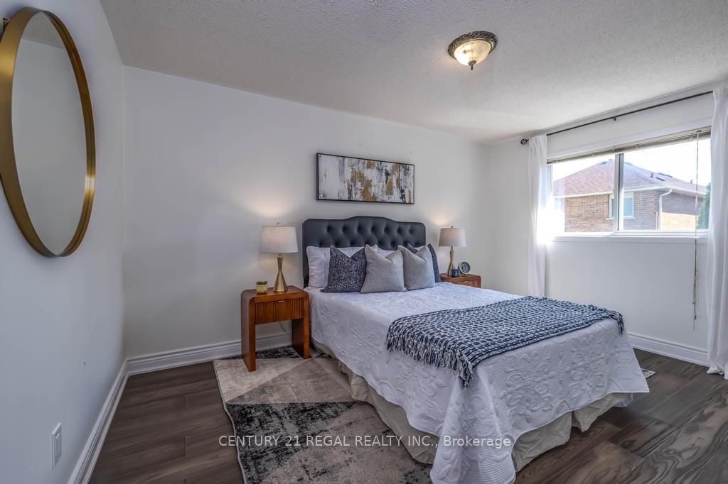 43 Waterton Crescent Property Photo 27