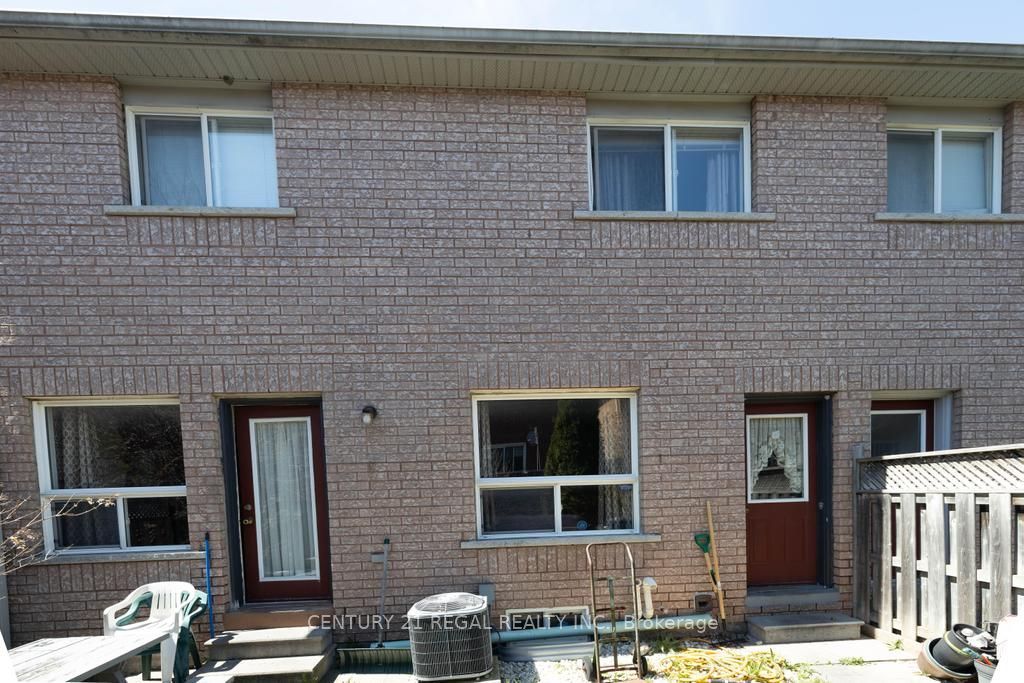 43 Waterton Crescent Property Photo 38