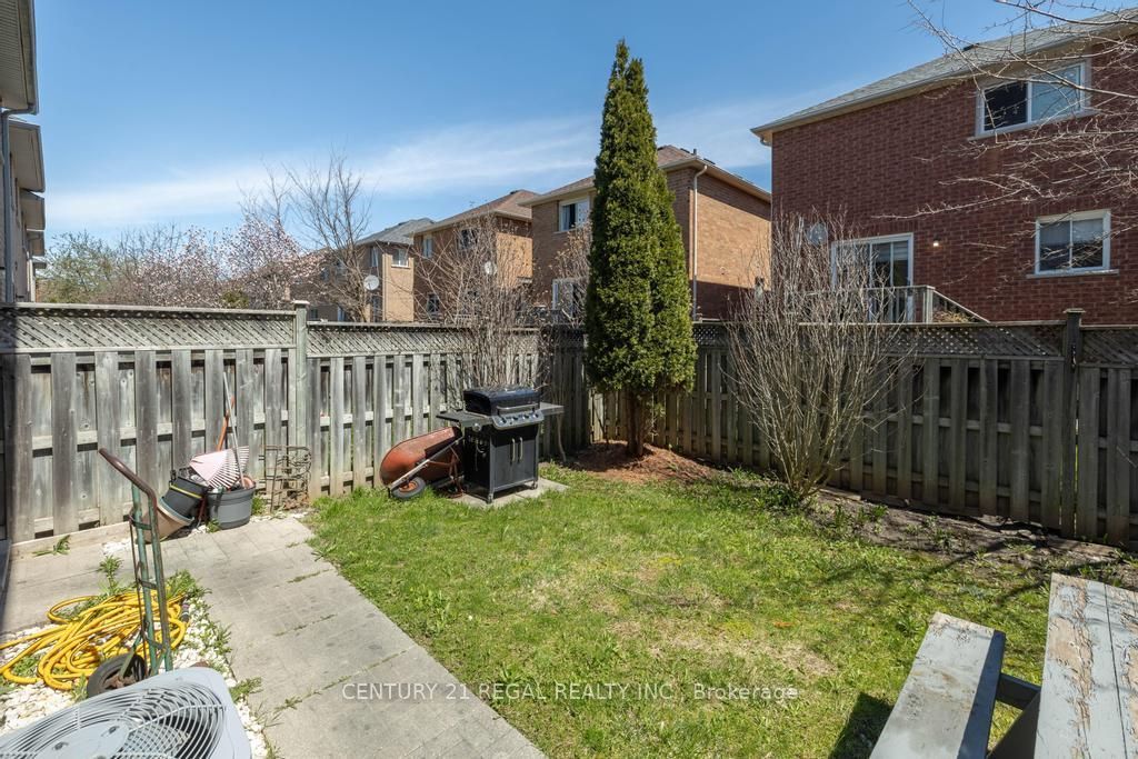 43 Waterton Crescent Property Photo 39