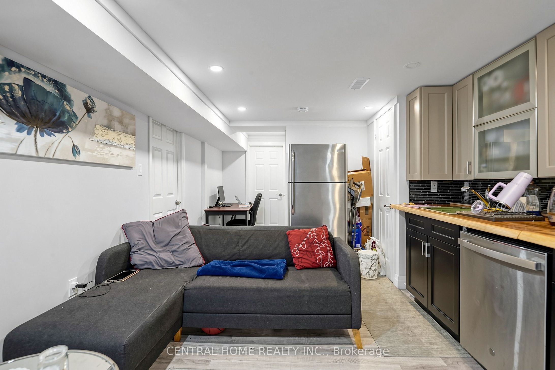 307 Alex Doner Drive Basement Unit 2 Property Photo 8