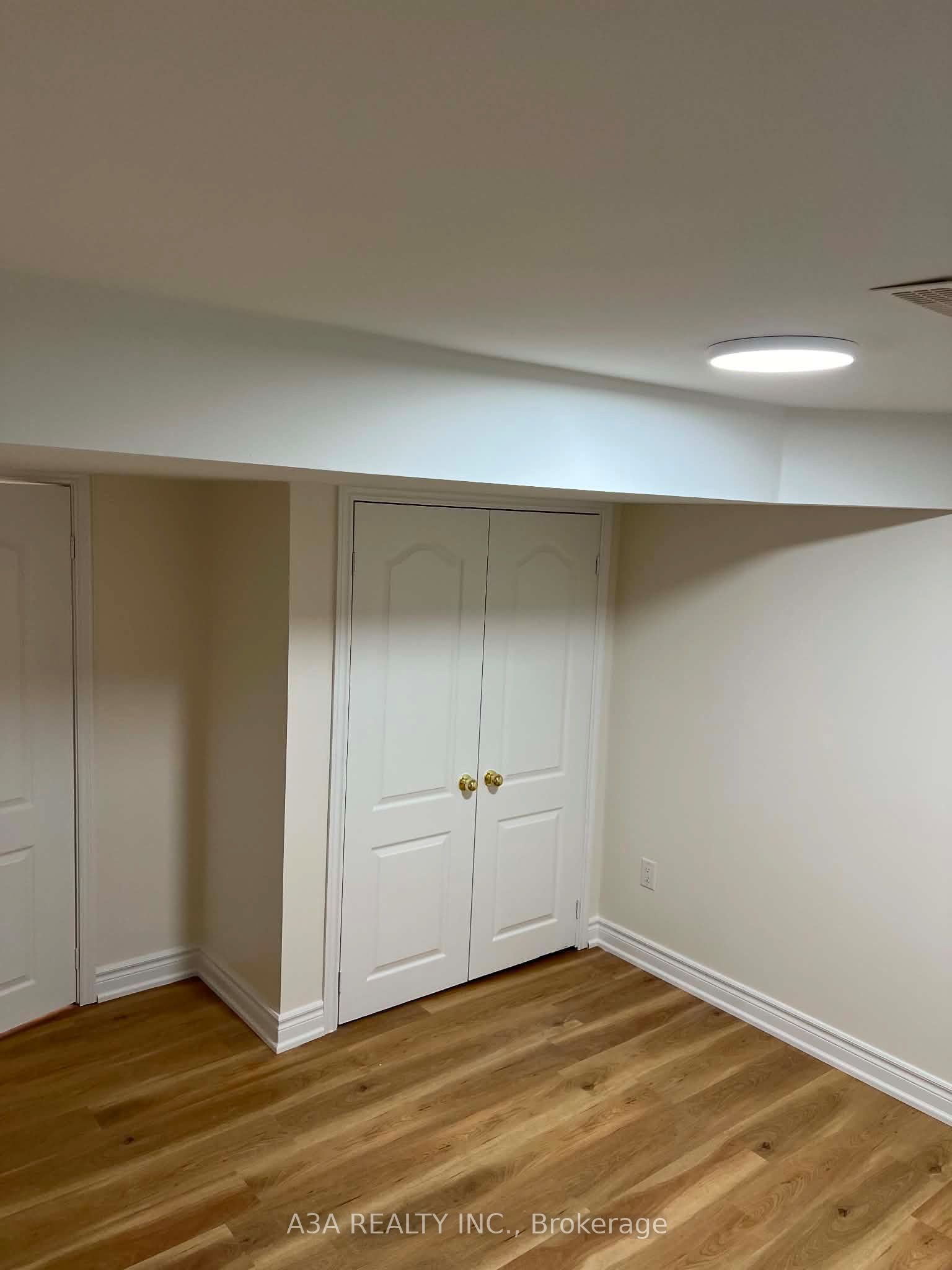 4 Bamburg Street Basement Property Photo 5