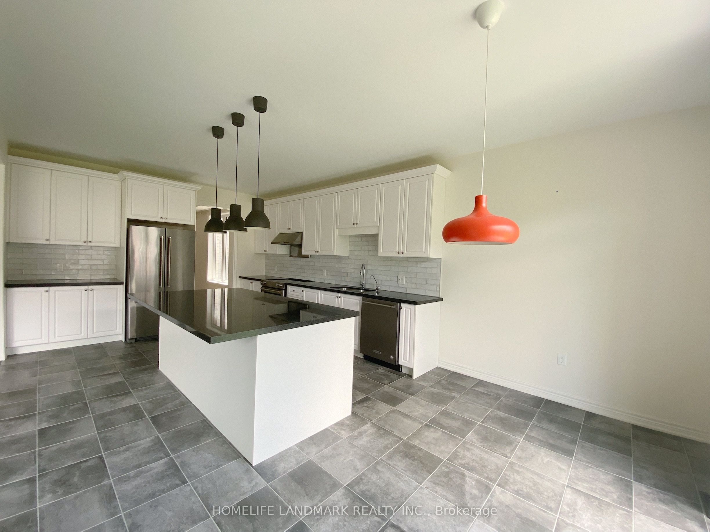18 Goldeneye Drive Property Photo 4