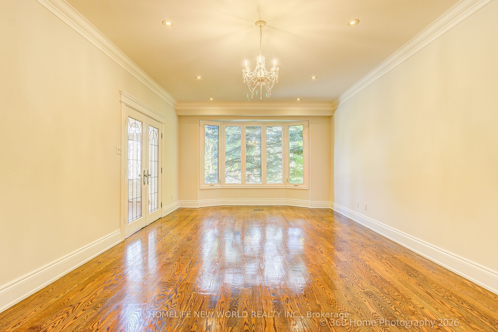 212 Burns Boulevard Property Photo 15