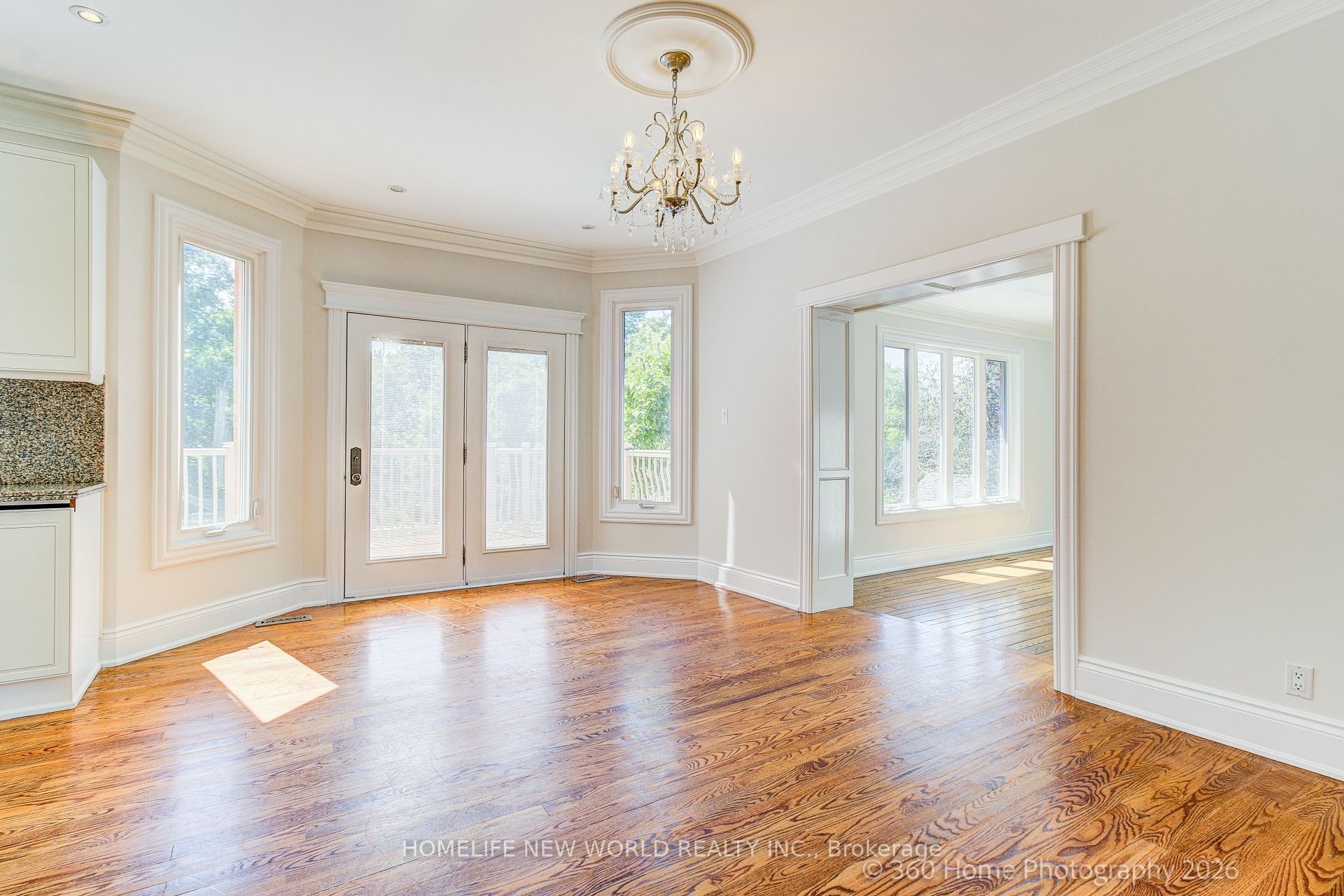 212 Burns Boulevard Property Photo 17