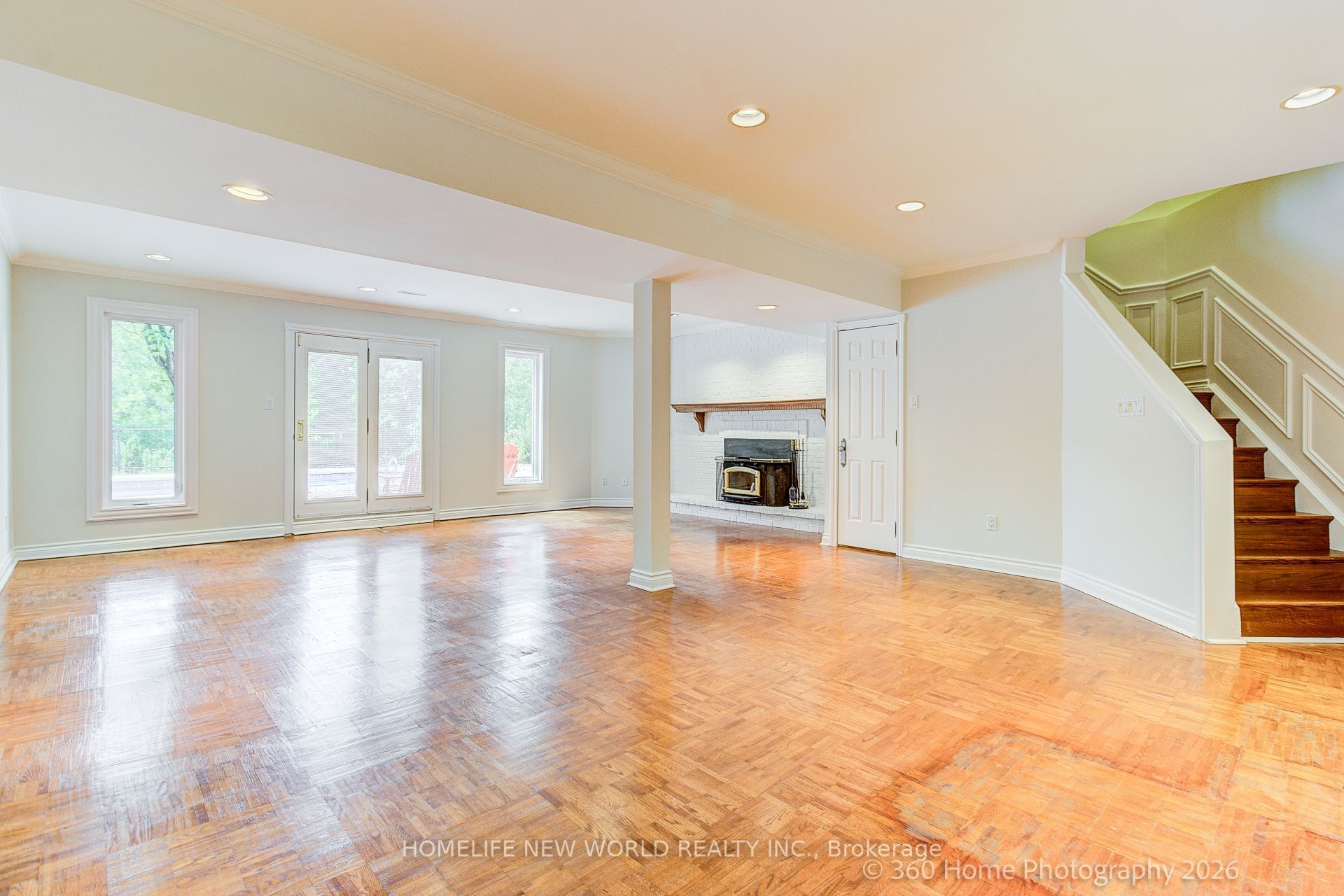 212 Burns Boulevard Property Photo 39