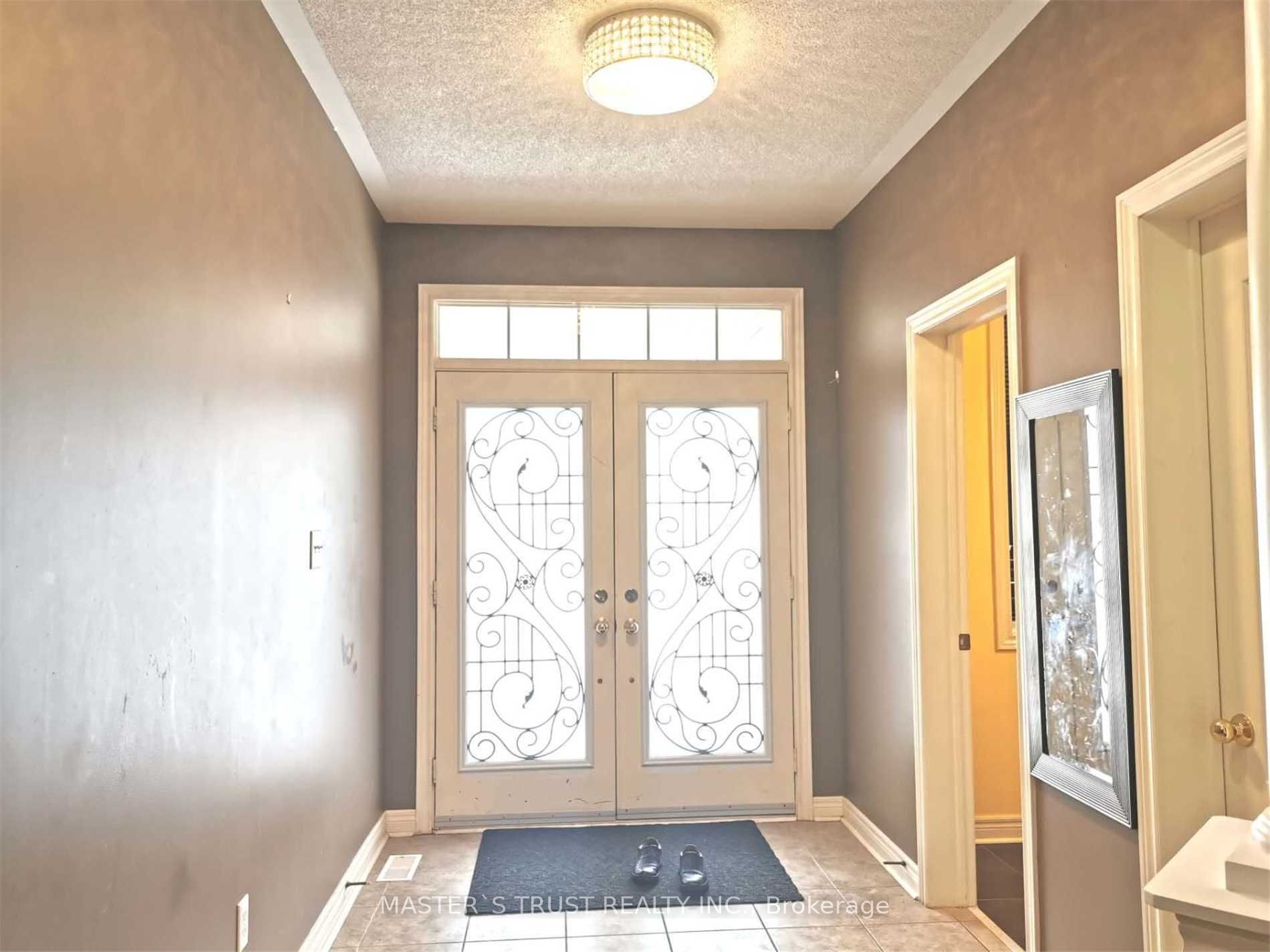 213 River Ridge Boulevard Property Photo 2