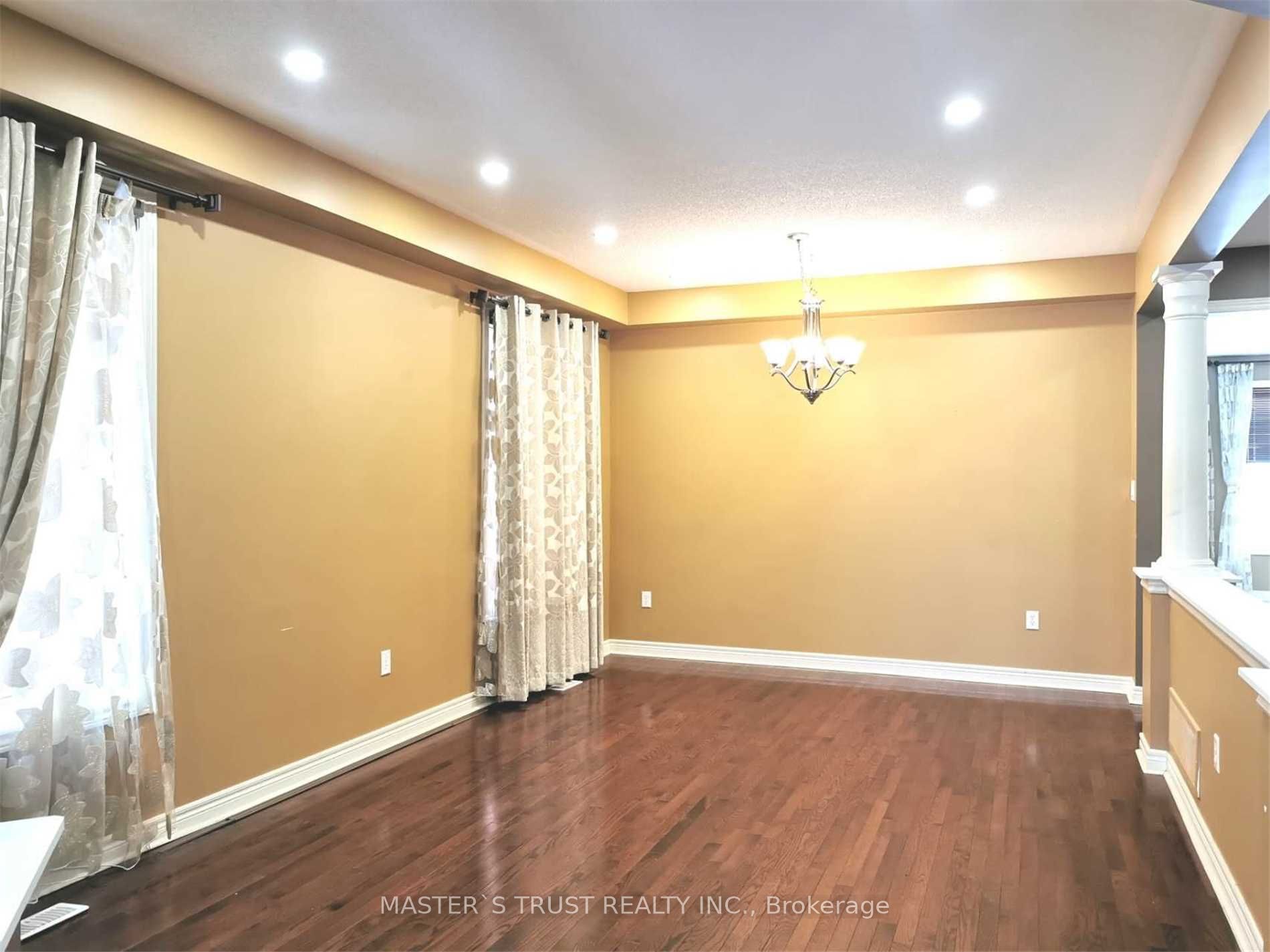 213 River Ridge Boulevard Property Photo 4