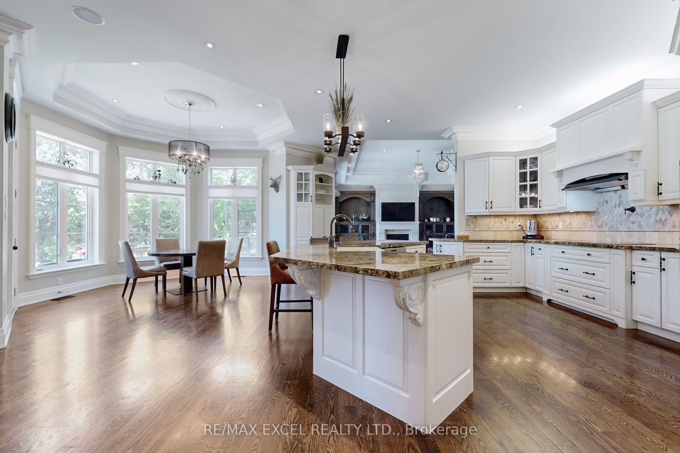 2 Beau Court Property Photo 9