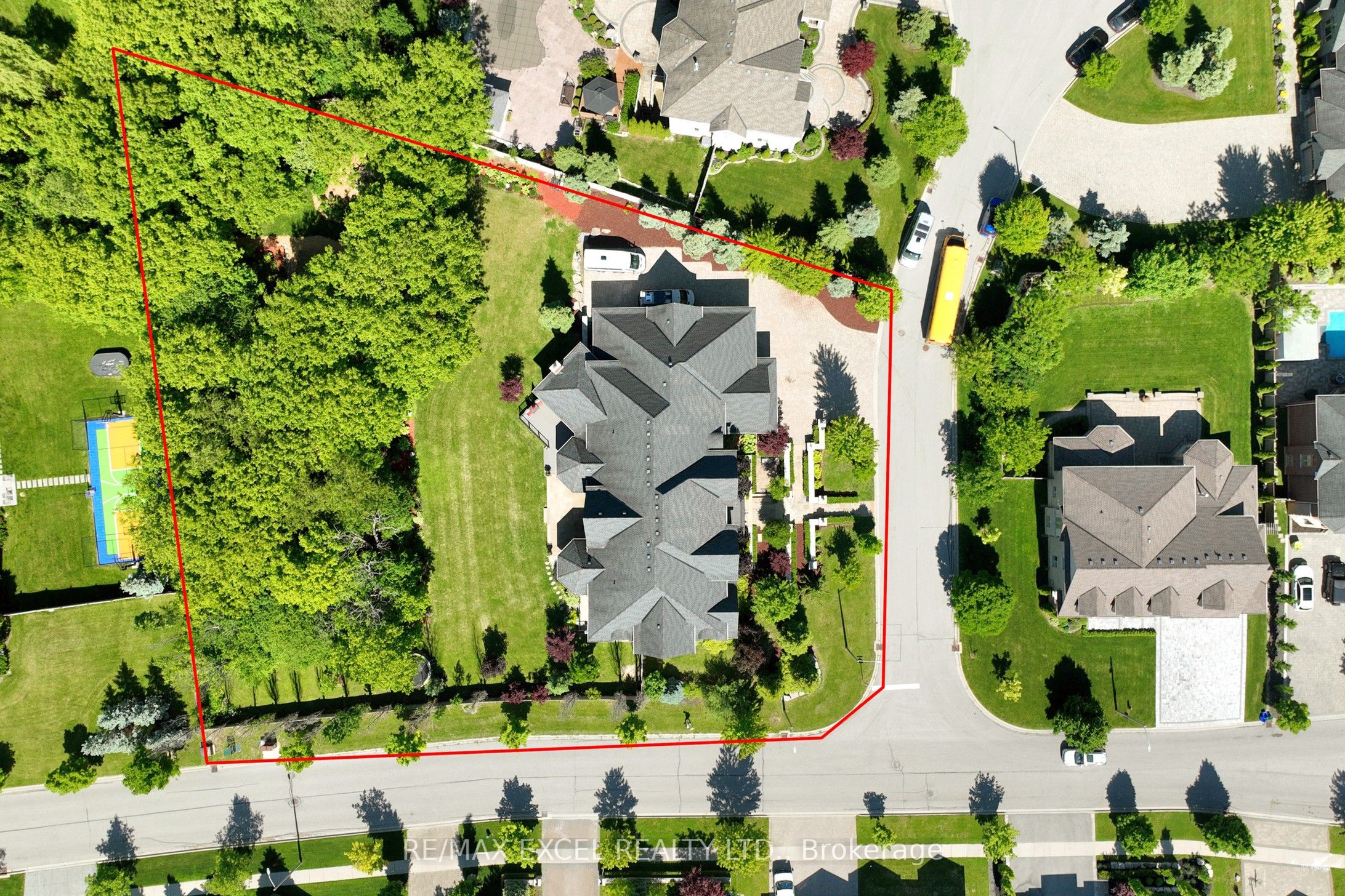 2 Beau Court Property Photo 33