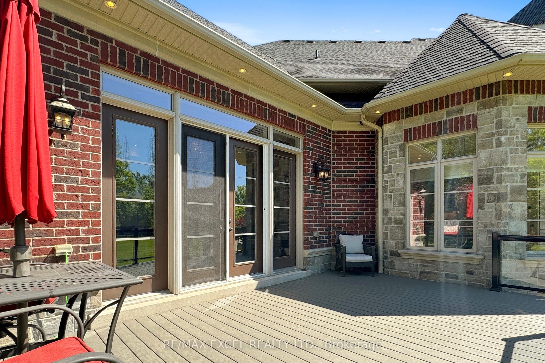 2 Beau Court Property Photo 35