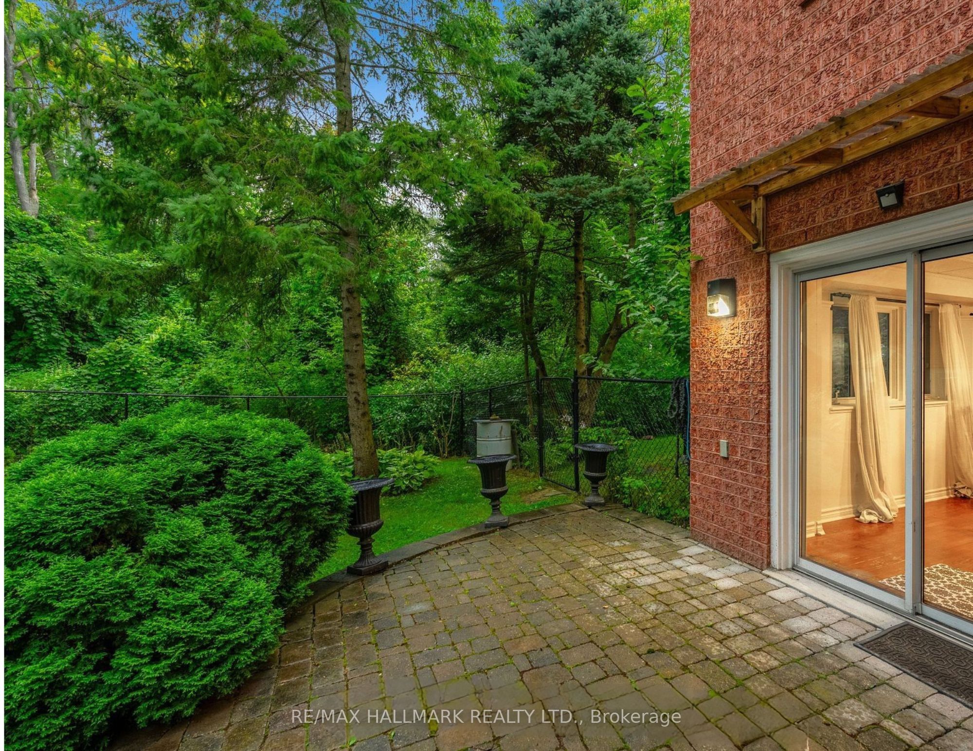 410 Clearmeadow Boulevard Property Photo 2