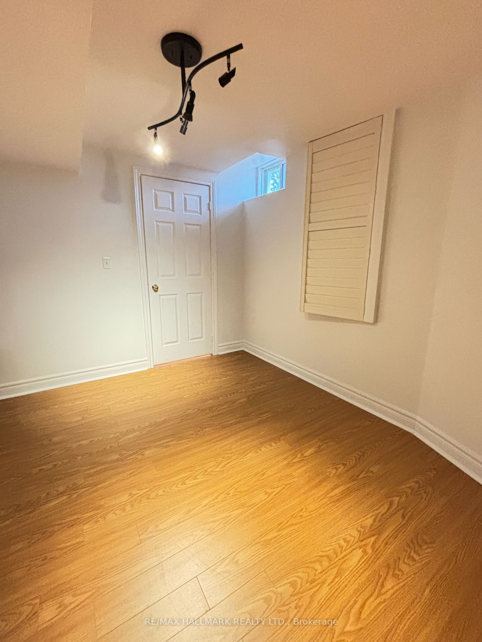 410 Clearmeadow Boulevard Property Photo 12