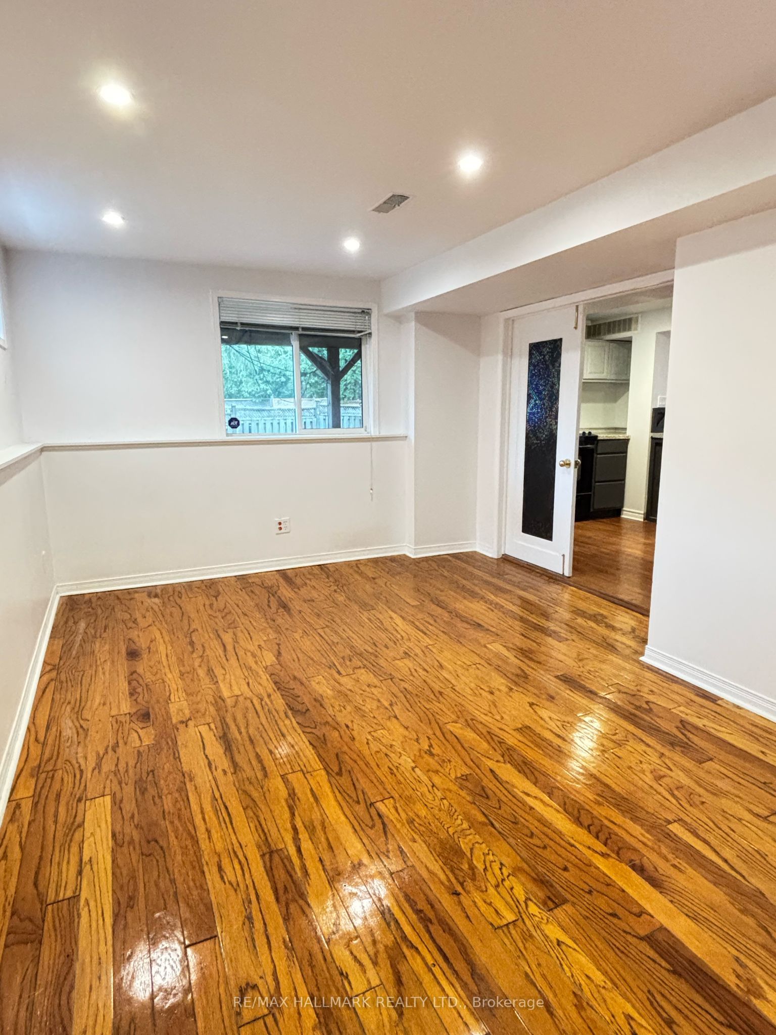410 Clearmeadow Boulevard Property Photo 14