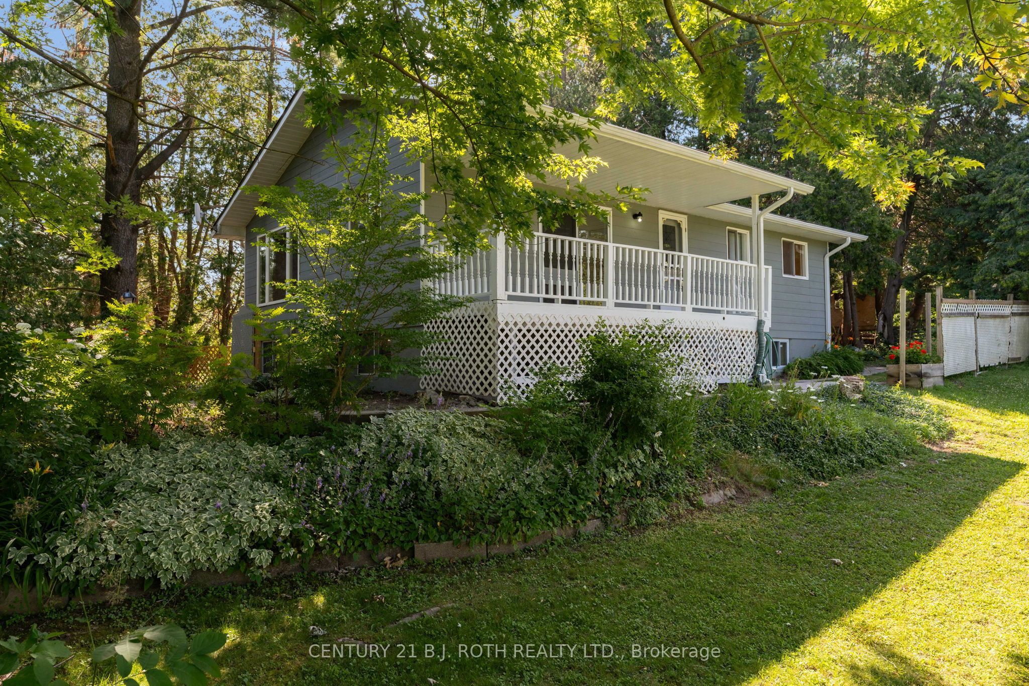 957 7th Line Property Photo 5