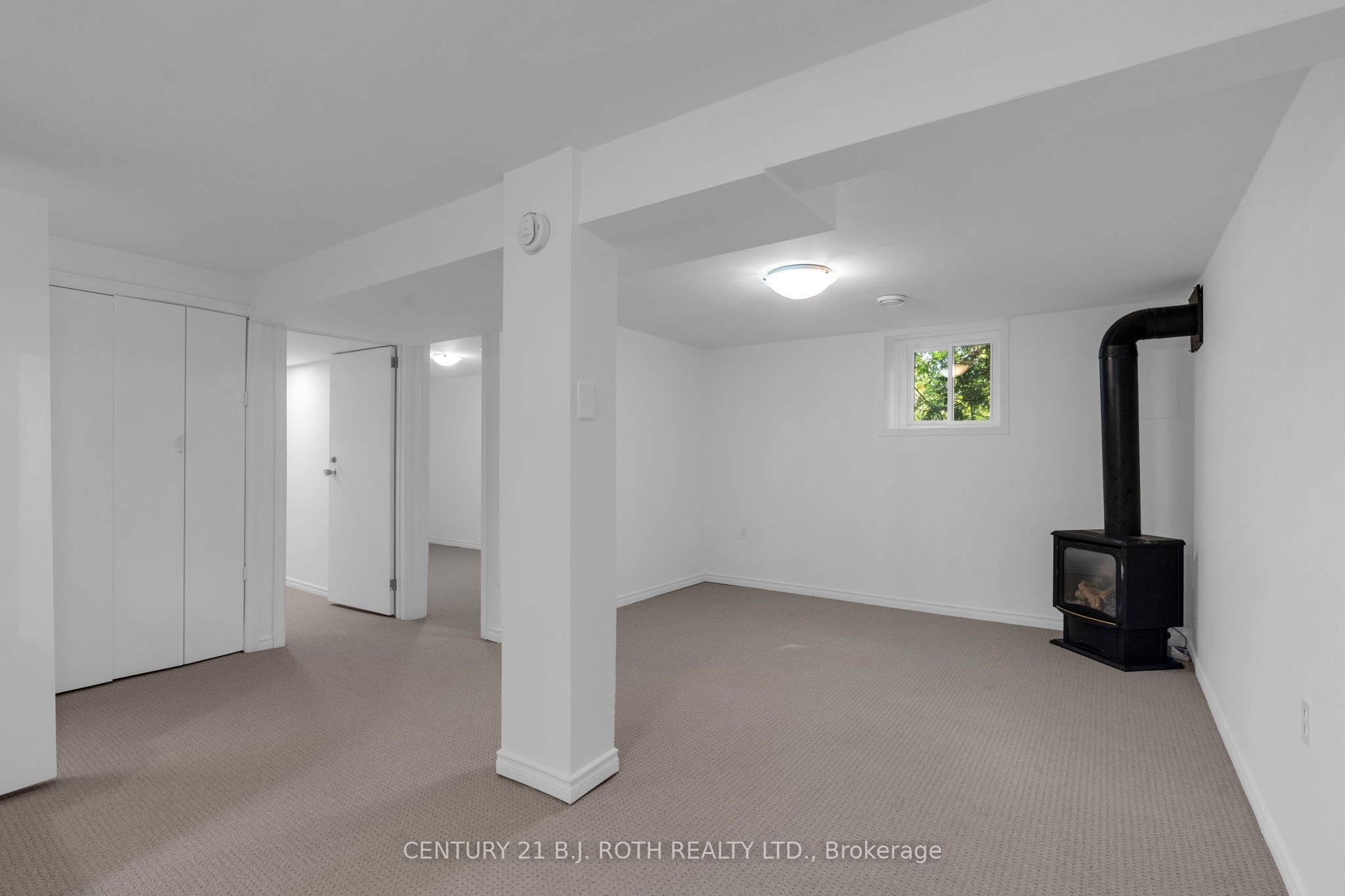 957 7th Line Property Photo 24