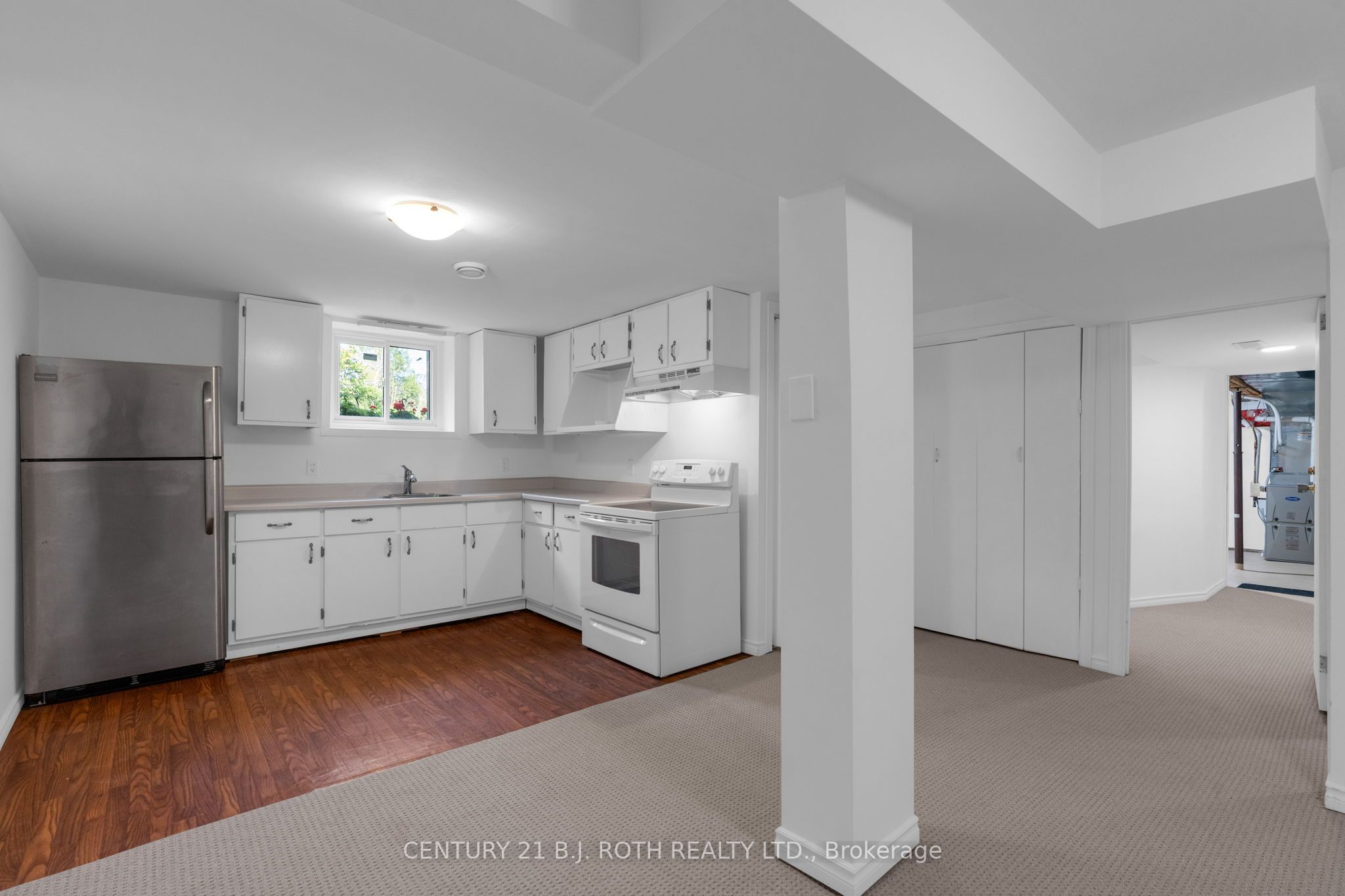957 7th Line Property Photo 27