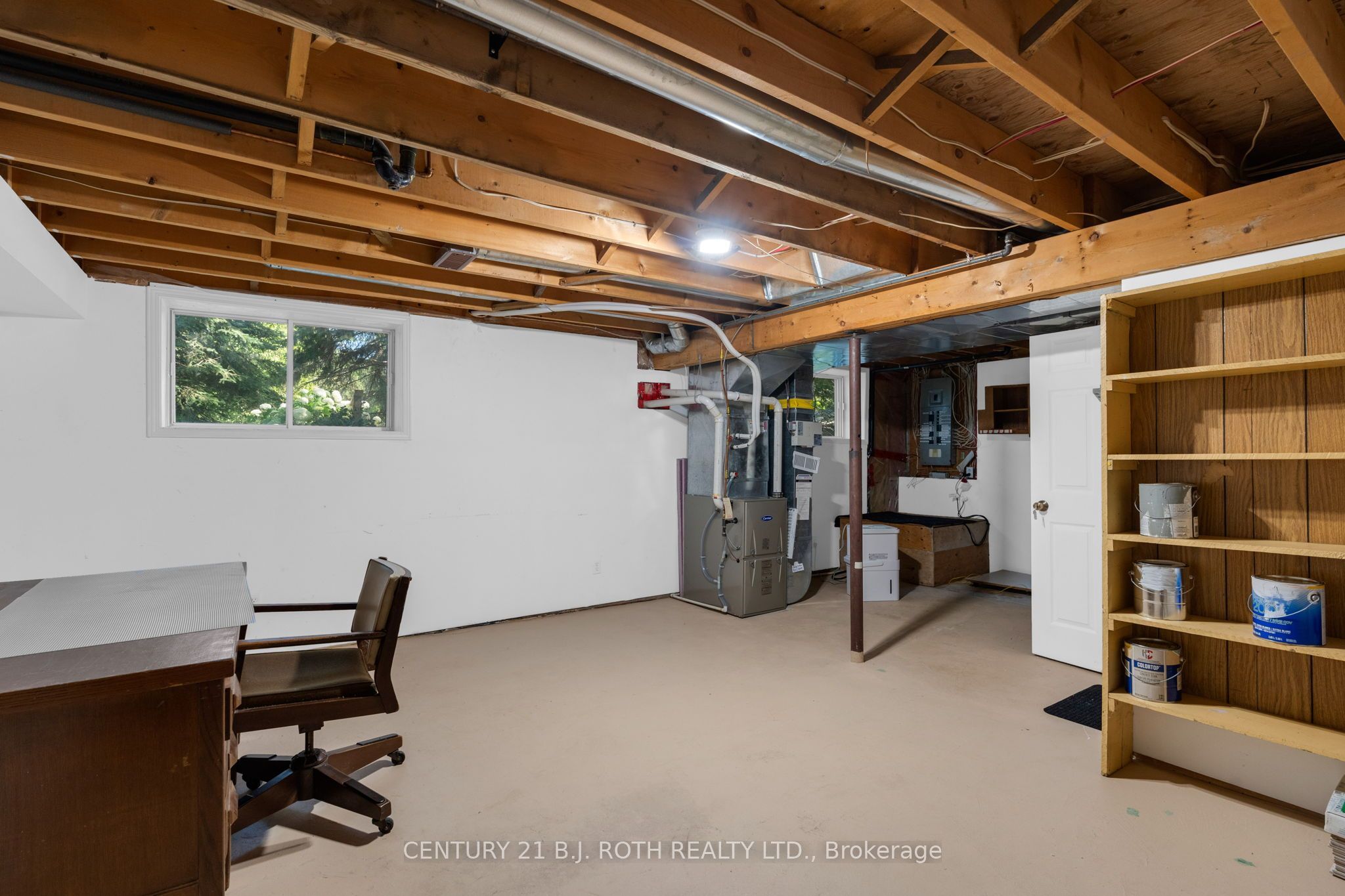 957 7th Line Property Photo 31