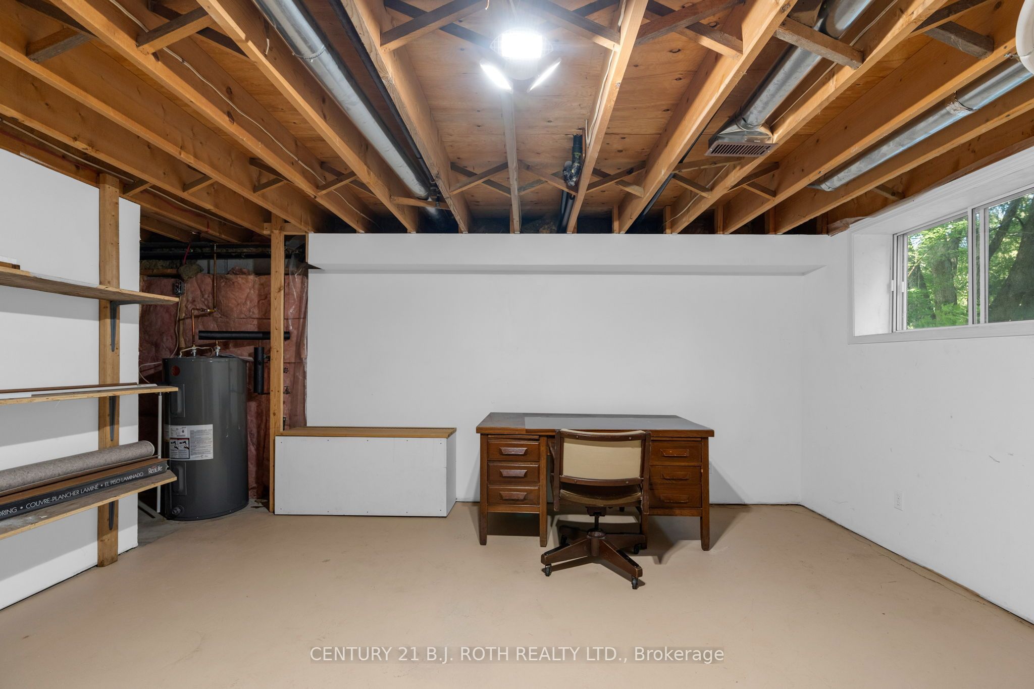 957 7th Line Property Photo 32
