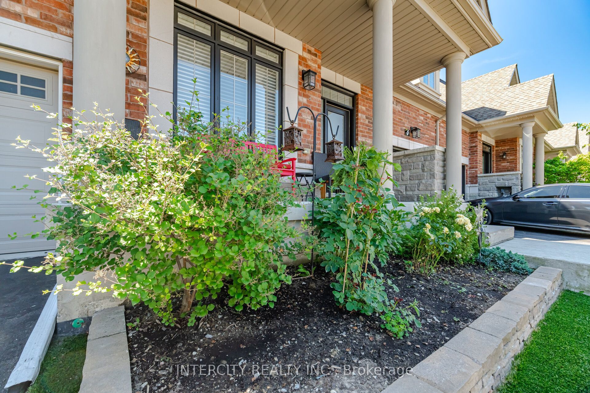 4 Petersen Place Property Photo 3