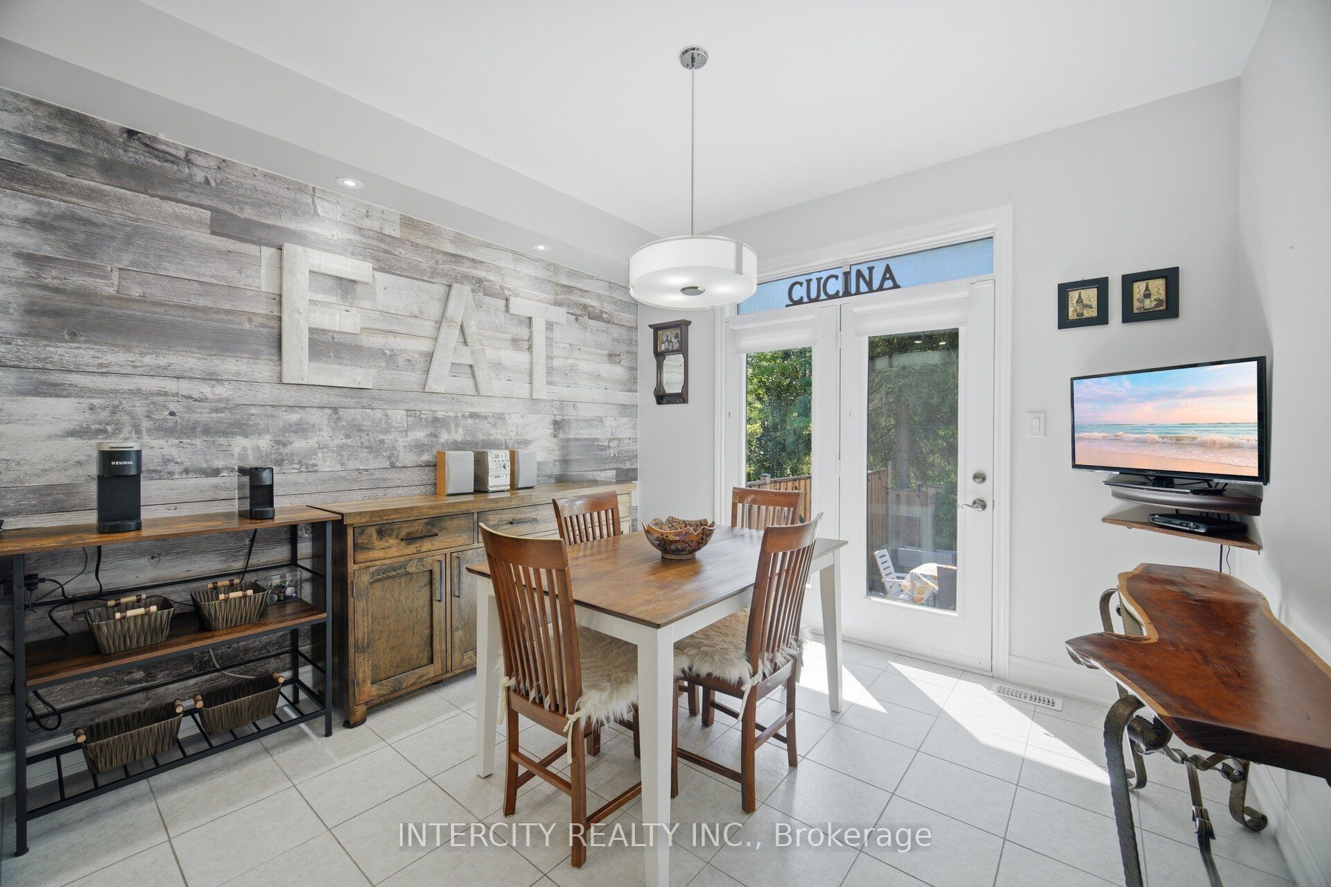 4 Petersen Place Property Photo 17