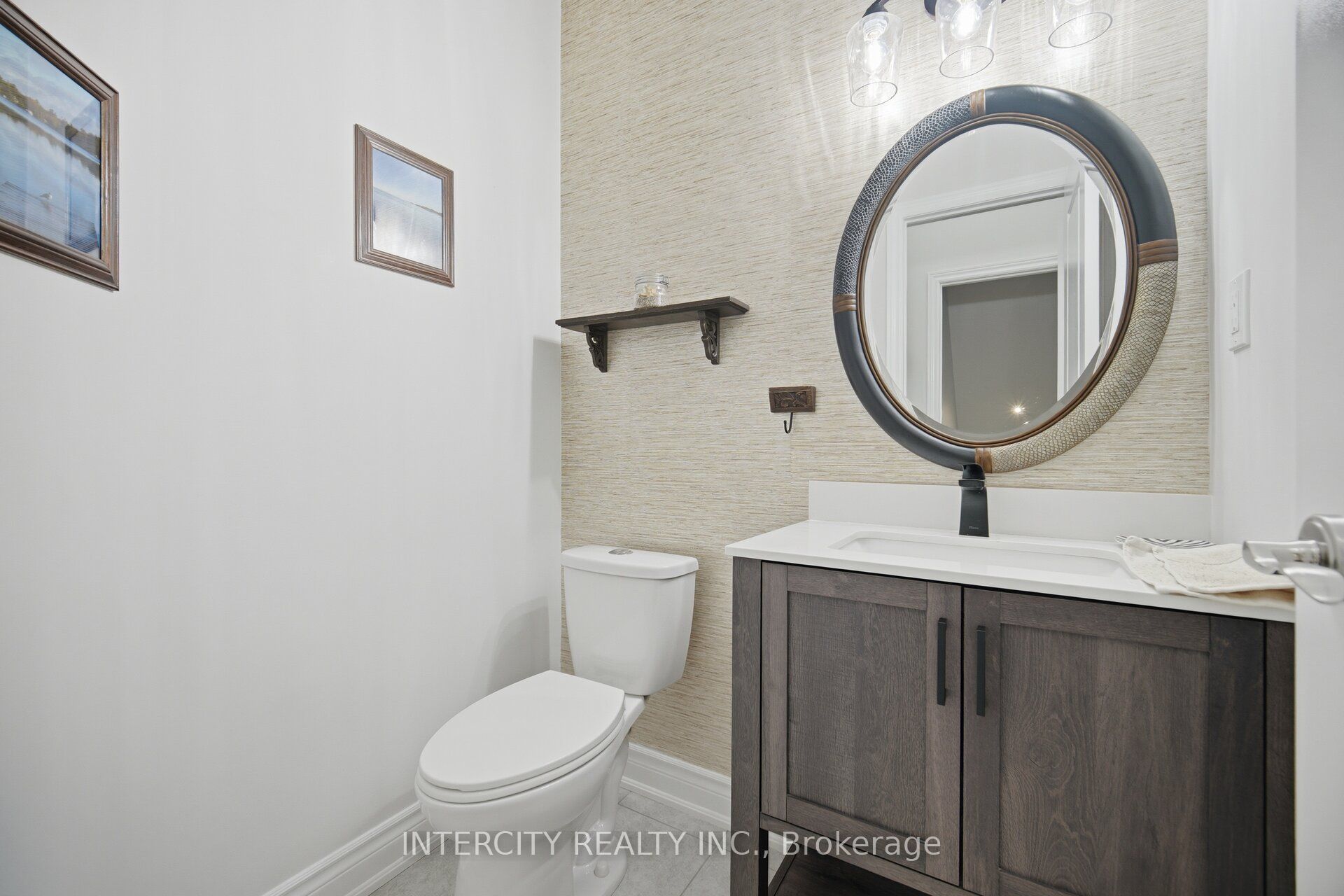 4 Petersen Place Property Photo 19