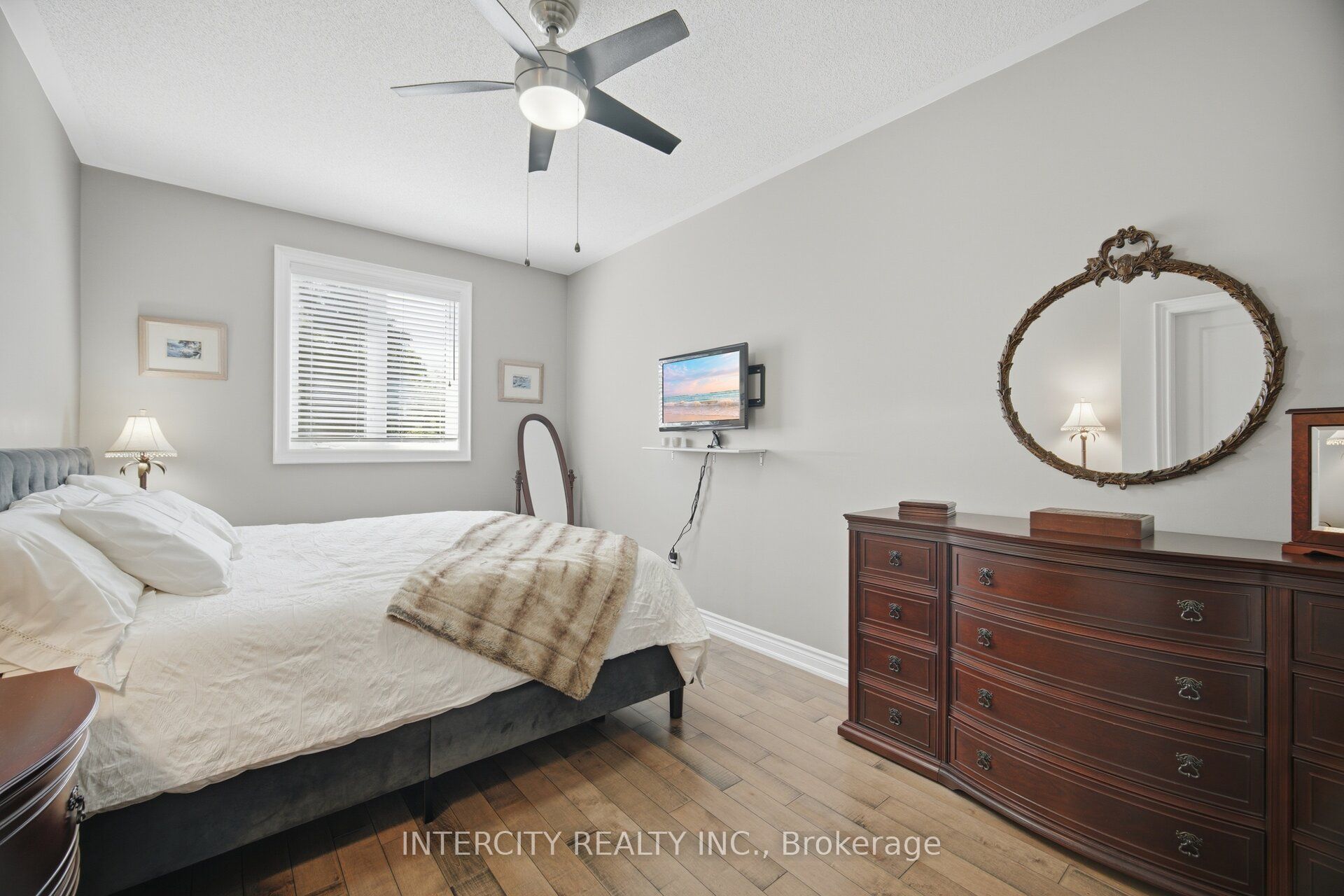 4 Petersen Place Property Photo 29