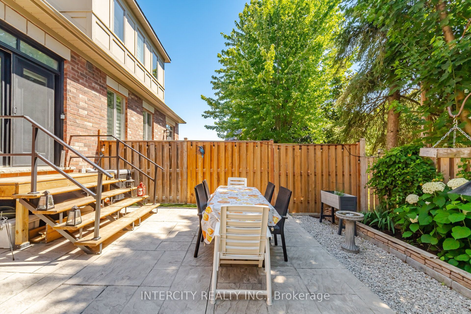 4 Petersen Place Property Photo 46