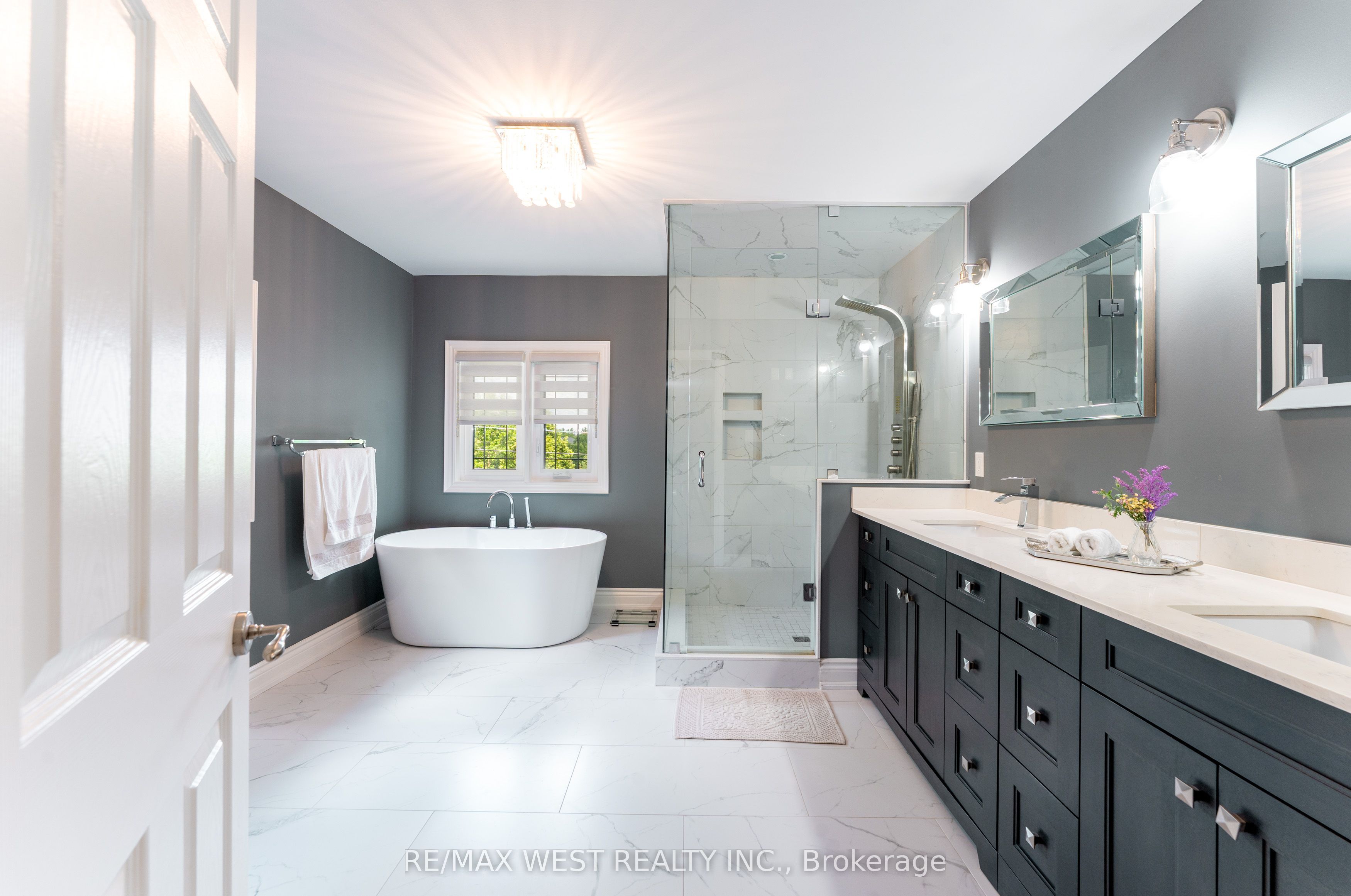 72 Alpha Court Property Photo 19
