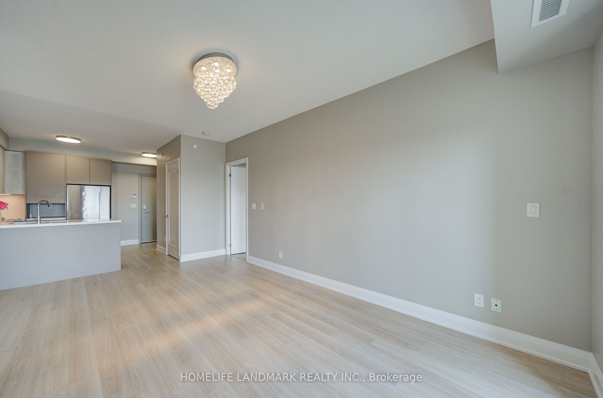 398 Highway 7 E 805 Property Photo 17