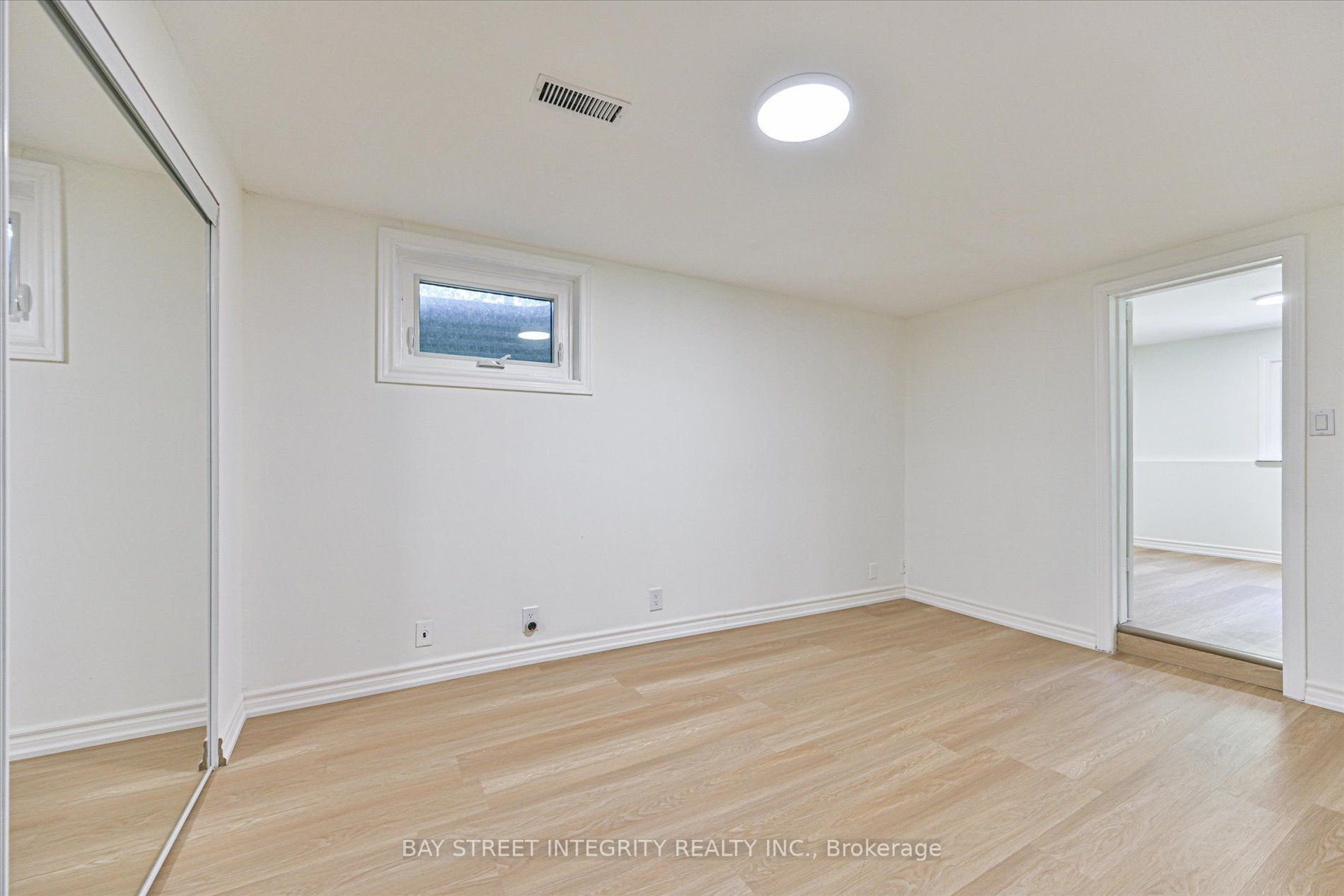 151 Old Surrey Lane Property Photo 38