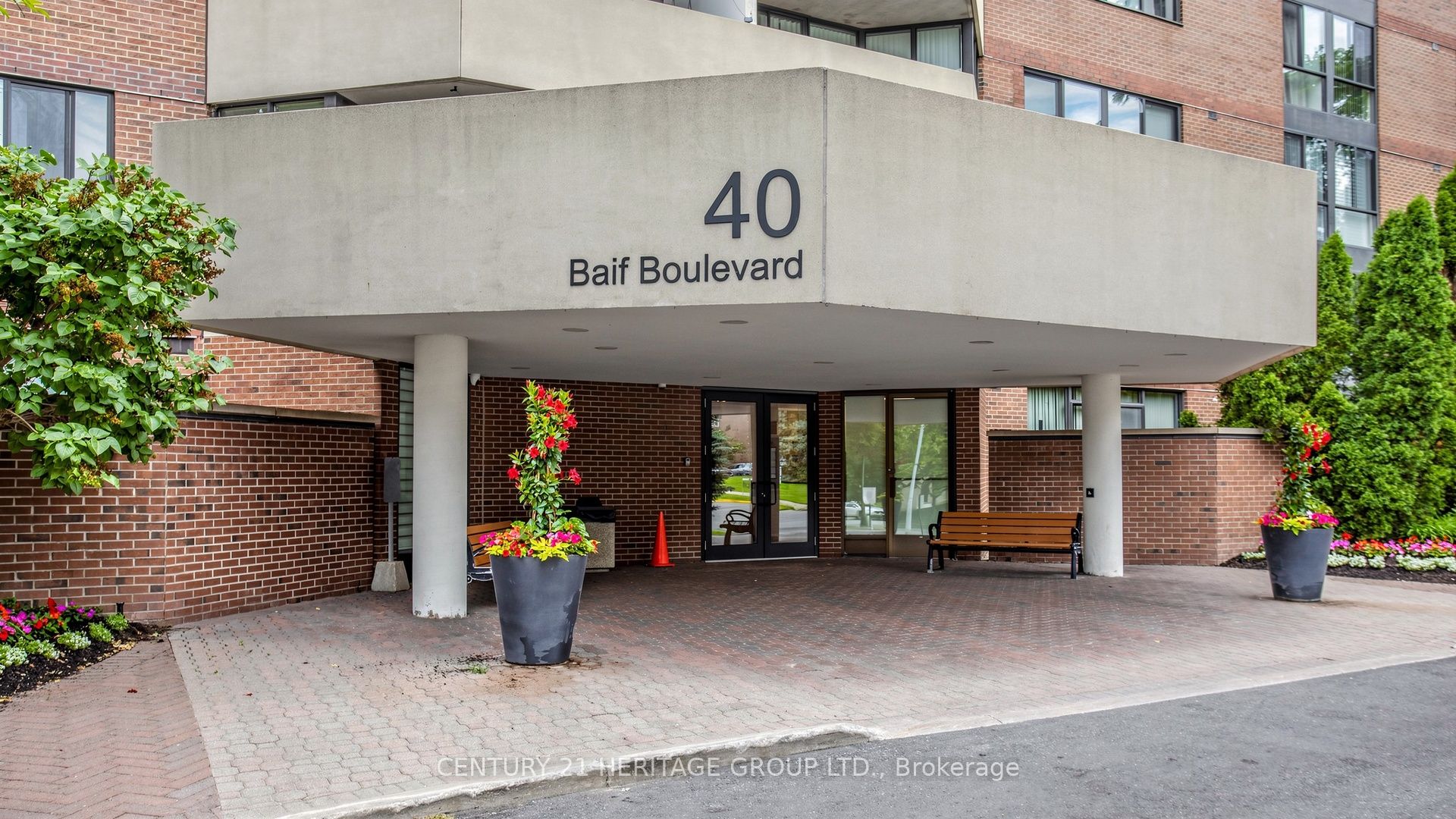 40 Baif Boulevard 406 Property Photo 2