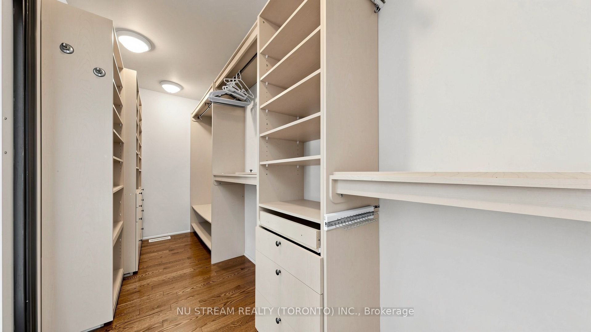 20 Blackforest Drive Property Photo 13