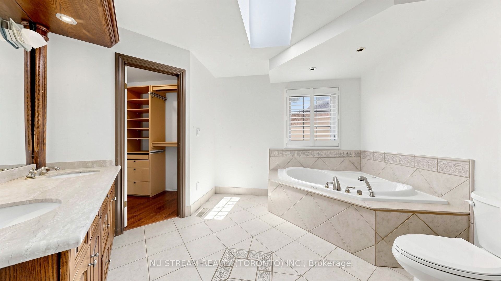 20 Blackforest Drive Property Photo 14