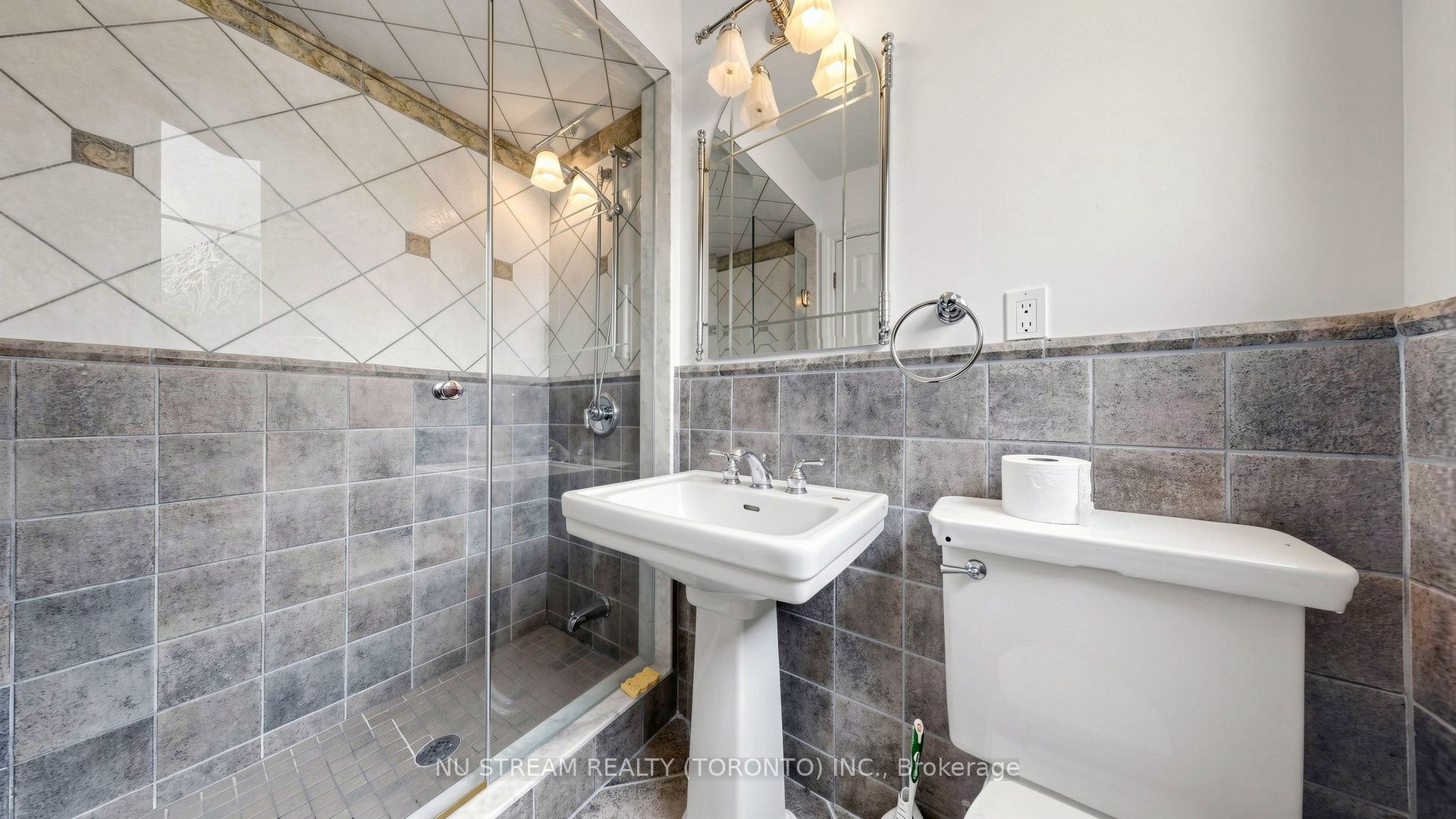 20 Blackforest Drive Property Photo 25