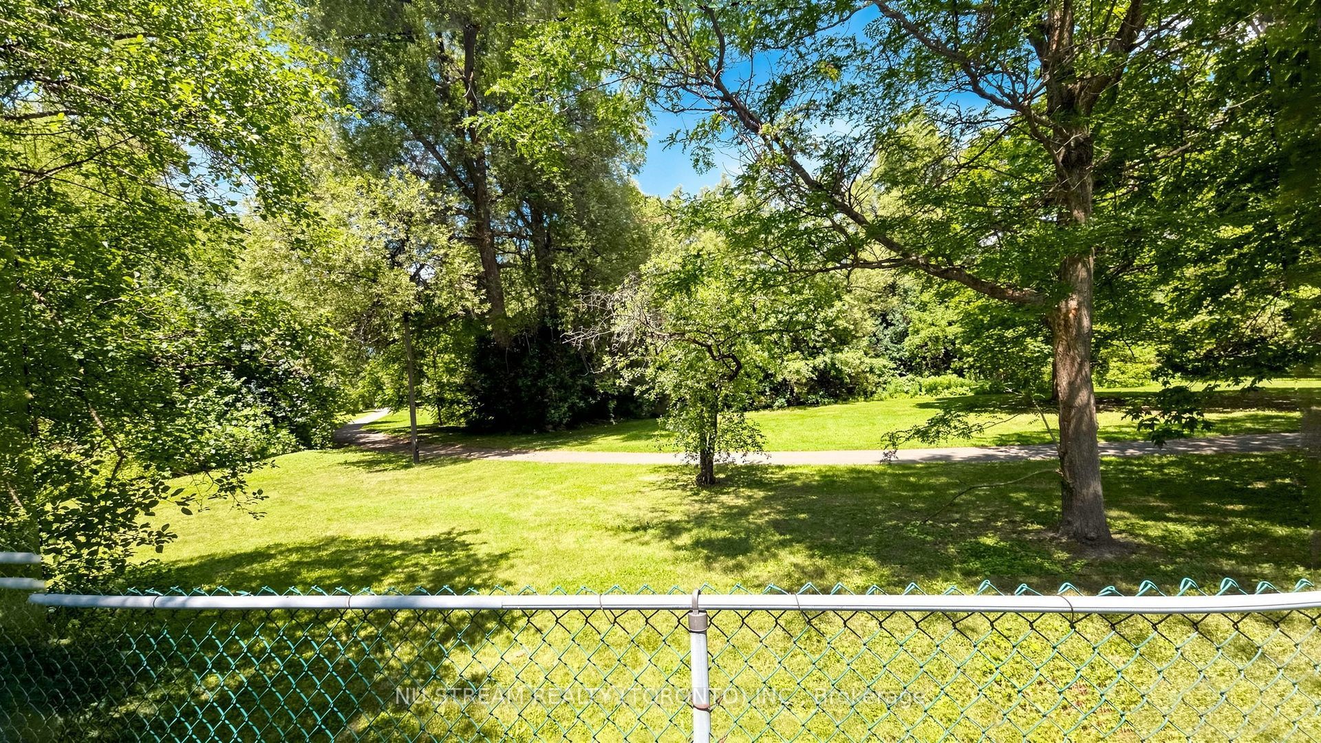 20 Blackforest Drive Property Photo 30