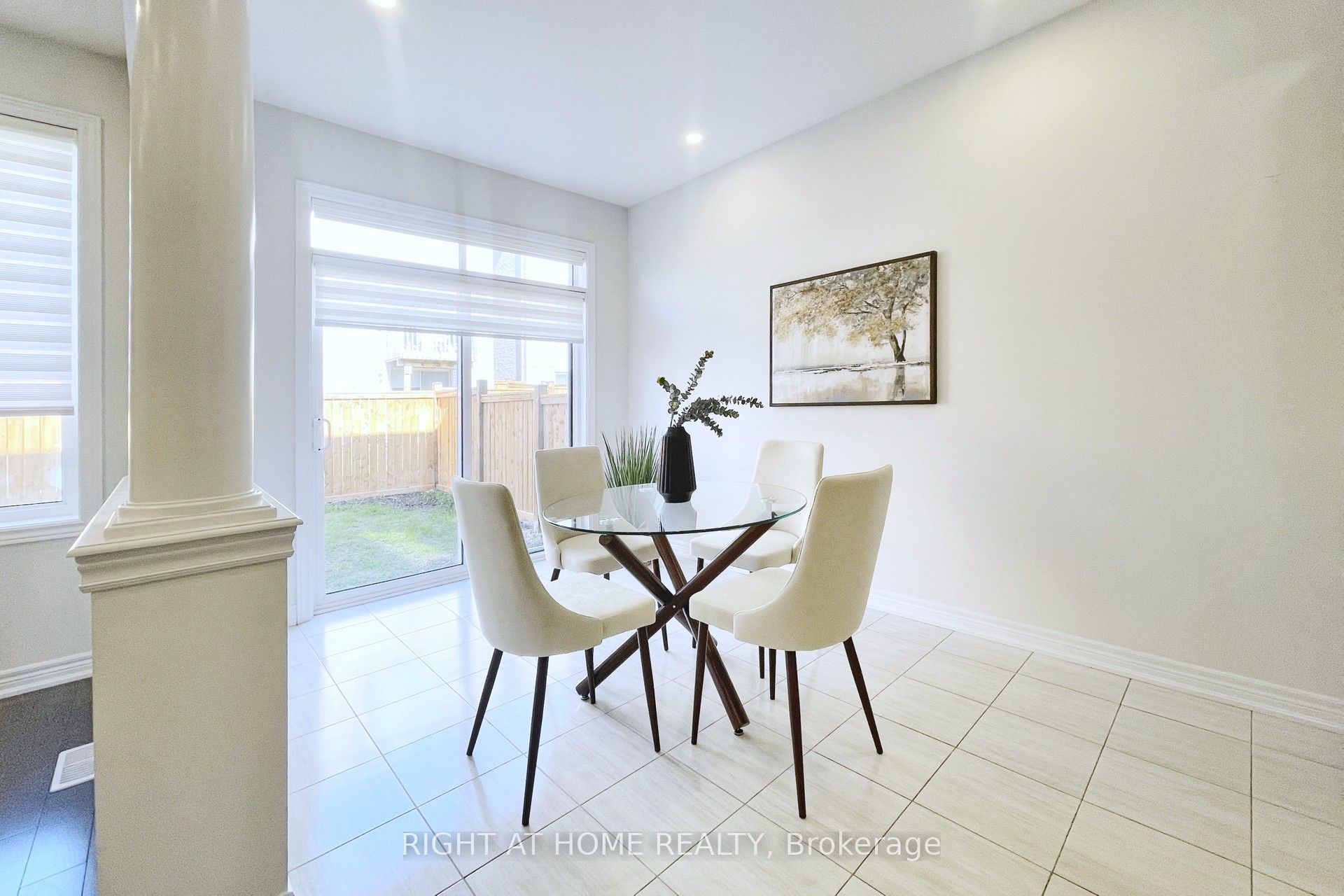 60 Falconridge Terrace Property Photo 11